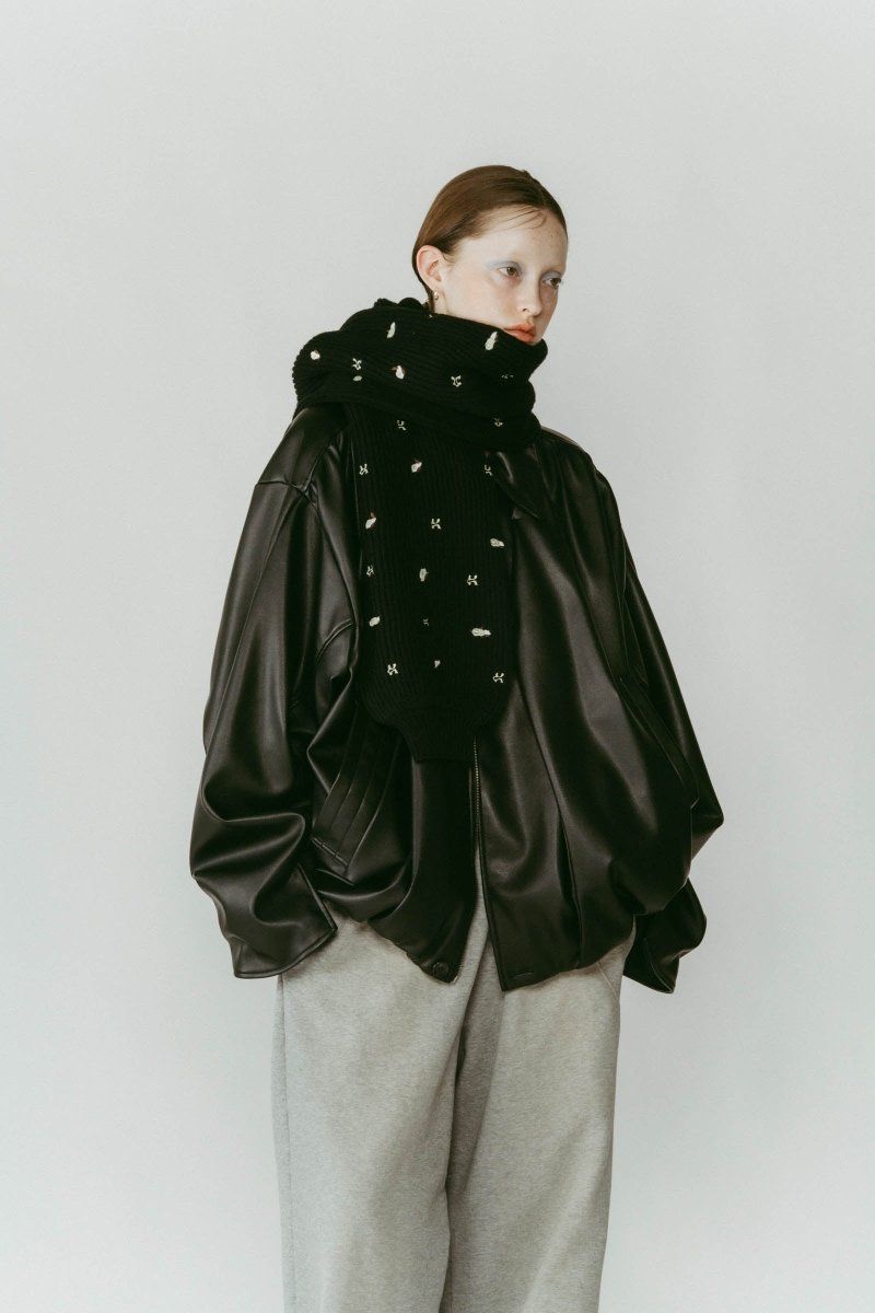 K motif muffler / Kモチーフマフラー (ブラック) / 25AW