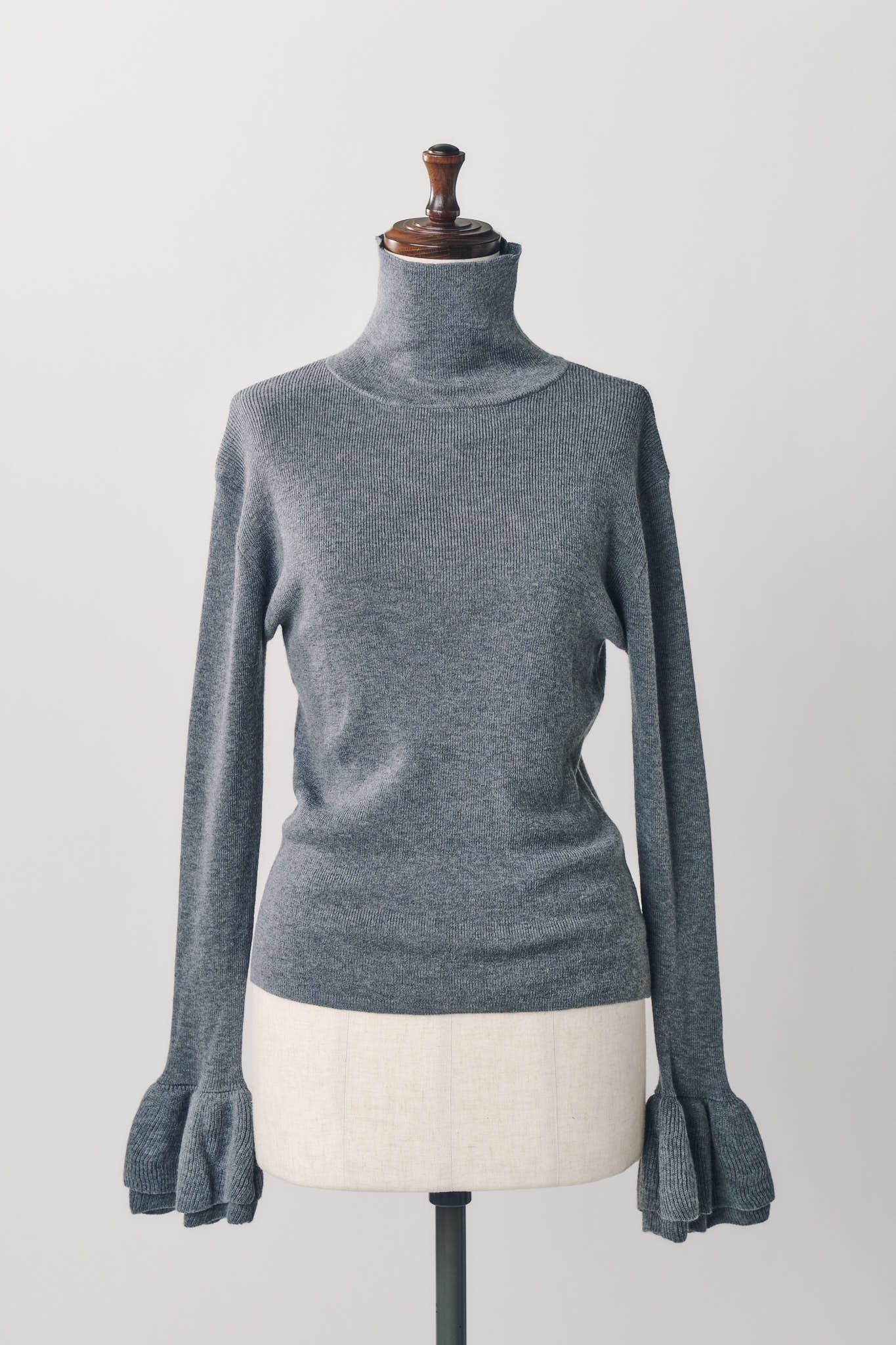 フリルハイネックニット (グレー) frill high neck knit (Gray) / 26AW