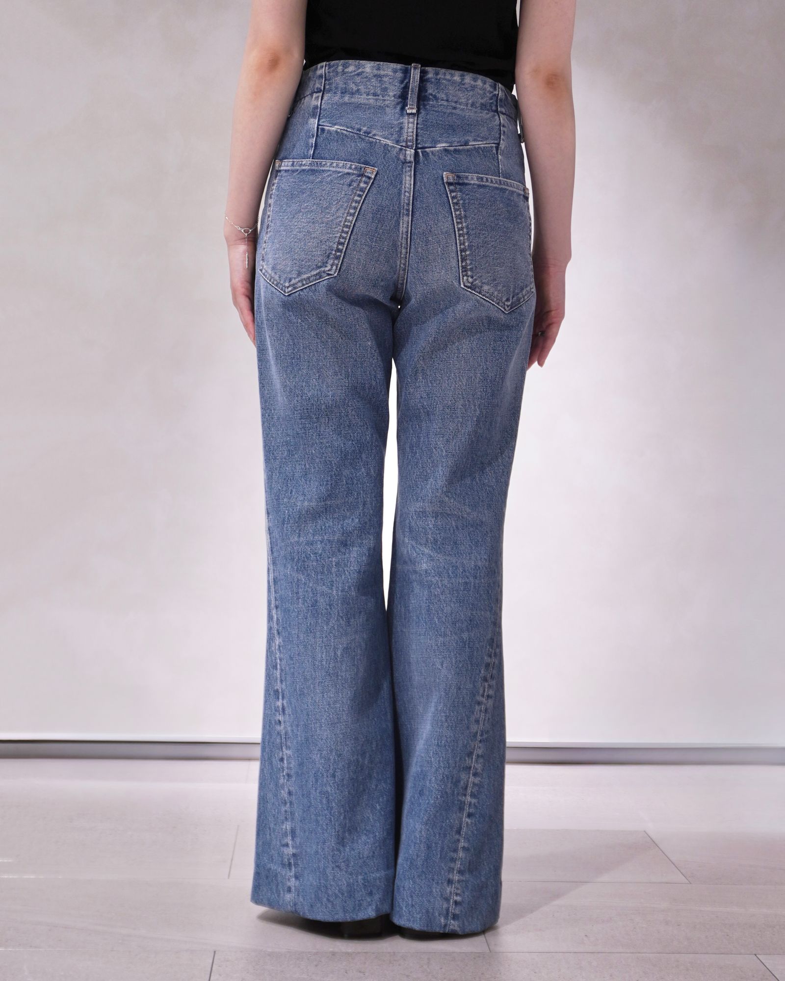 フレアジーンズ トラウザーズデニム (ダメージブリーチブルー) FLARE JEAN TROUSERS (Distressed bleach blue) /  レディース