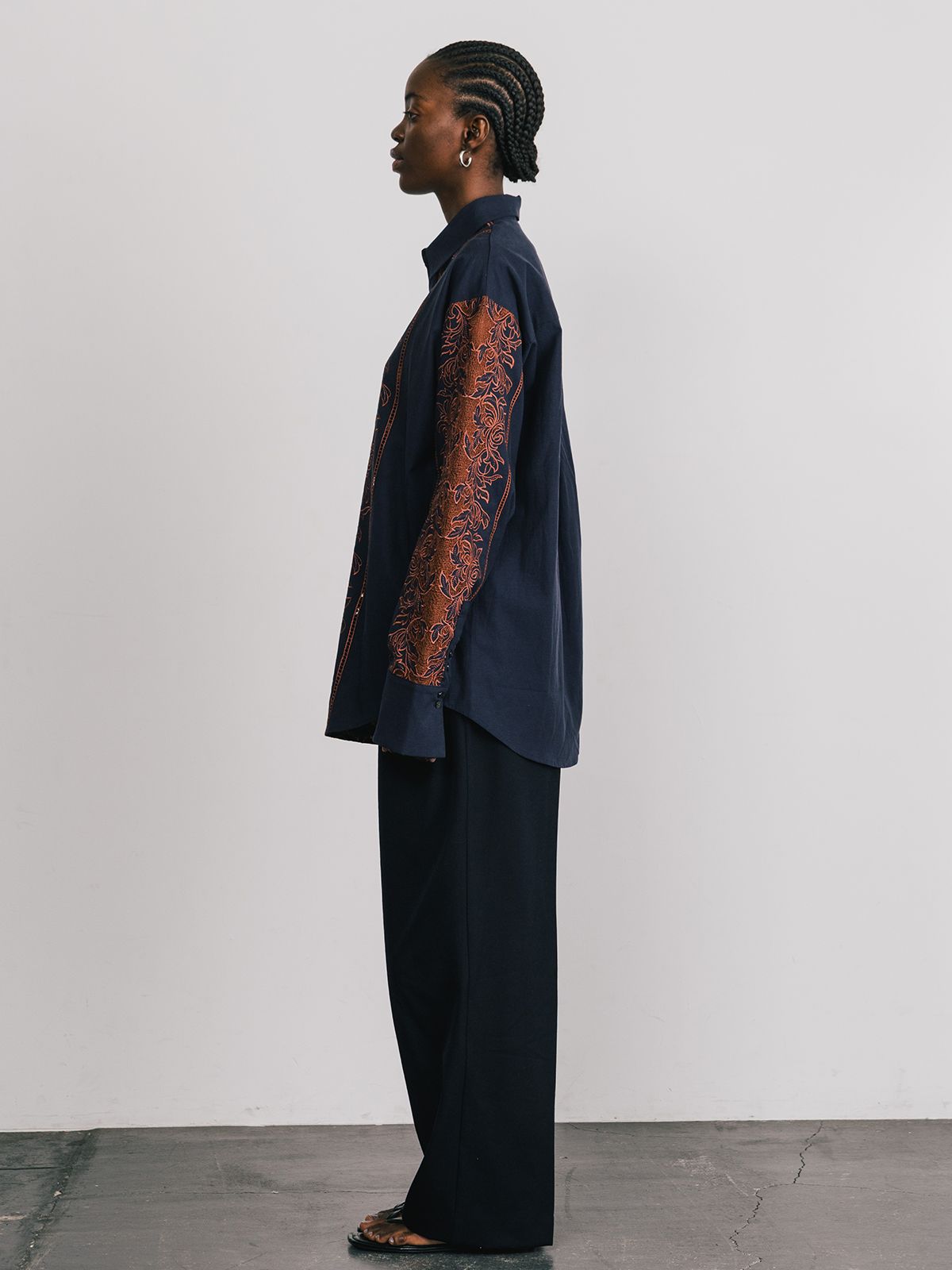 【25SS】EMBROIDERY SHIRTS / エンブロイダリー シャツ (ネイビー)