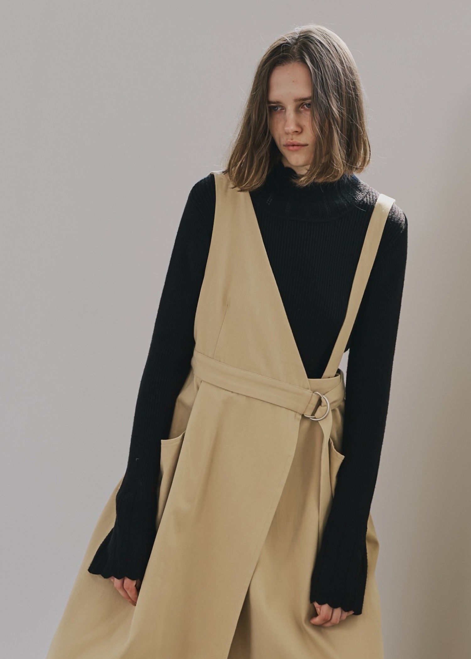 scallop high neck flare sleeve knit / ハイネックフレアスリーブニット (ブラック) / 25AW /