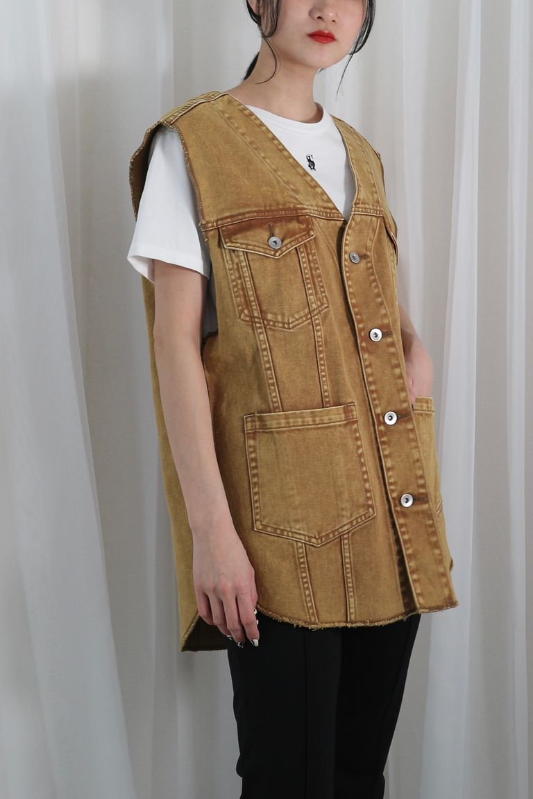 163cm 着用:1 (店内照明)