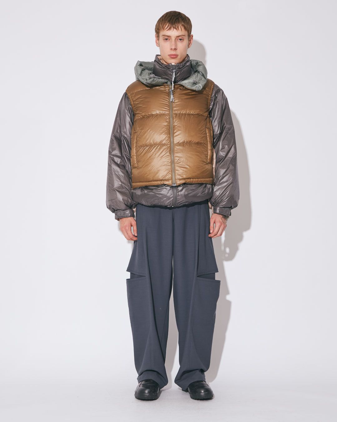 NANGA multilayering down vest blouson / ナンガ コラボレーション ダウンジャケット (チャコール) / メンズ / レディース