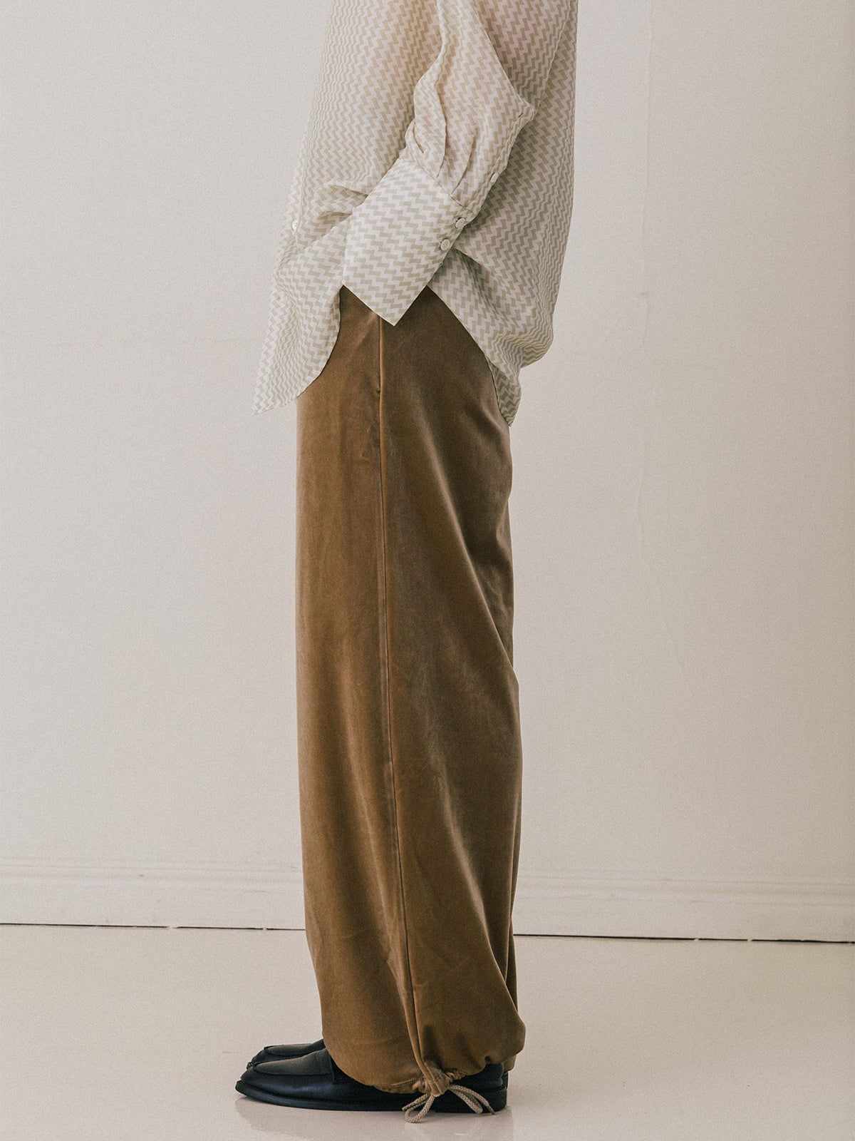 【25AW】HILTON VELOUR PANTS / ヒルトンベロアパンツ (ベージュ)