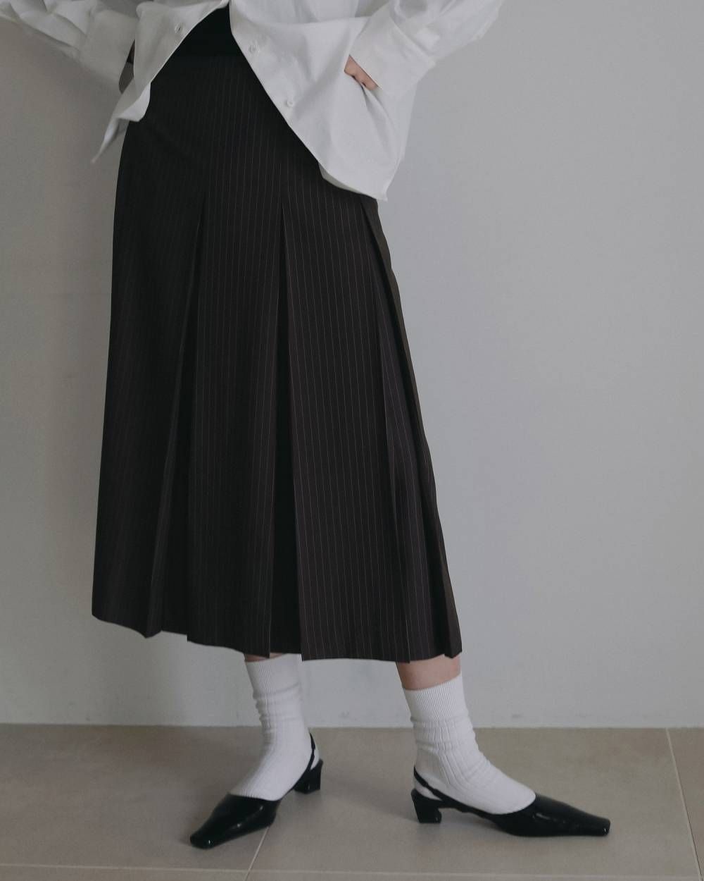 スクエアトゥ エナメル パンプス (ブラック) Squaretoe Enamel Pumps (Black) /  26SS