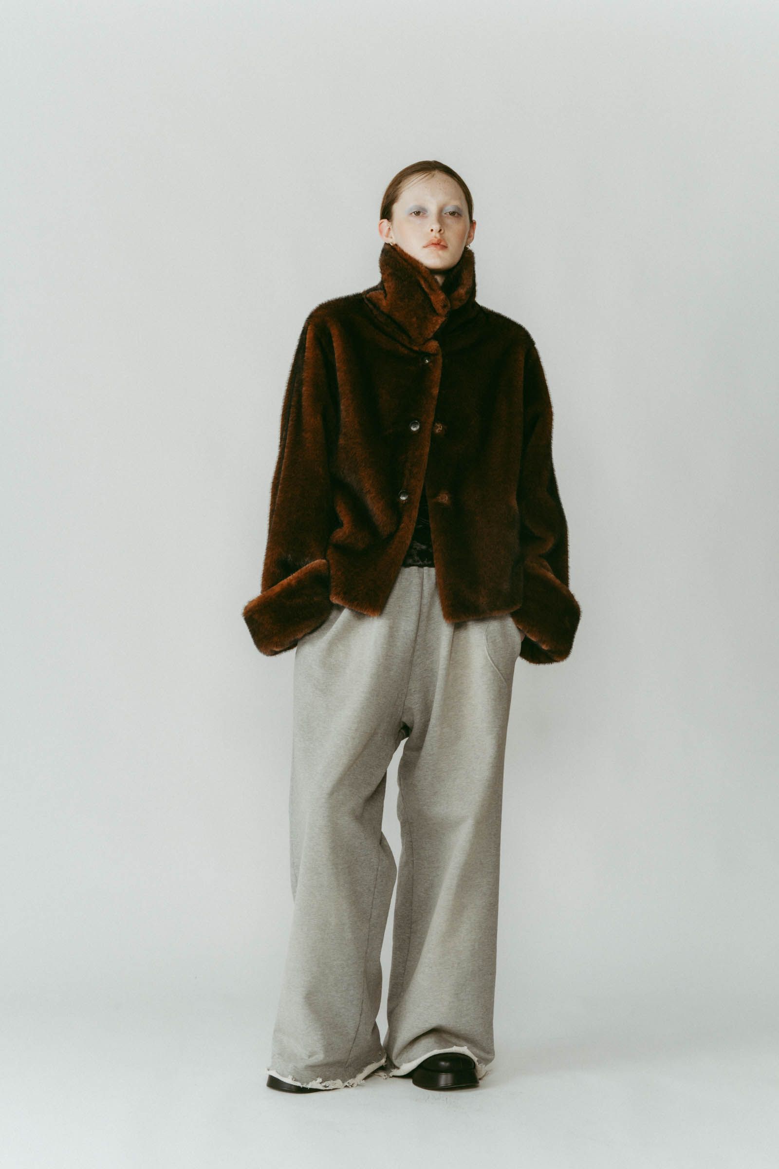 point collar fur coat / ポイントカラー ファーコートジャケット (ブラウン) / 25AW