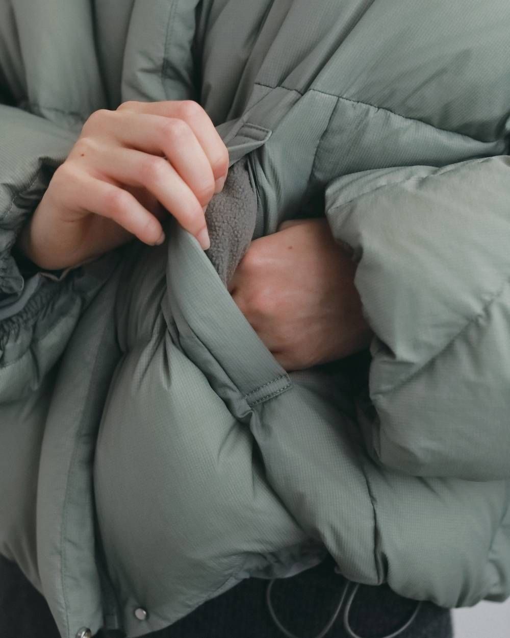 スタンドカラーダウンジャケット (オリーブ) Standcollar Down Jacket (Olive) / 26AW 【6月29日まで期間限定予約】