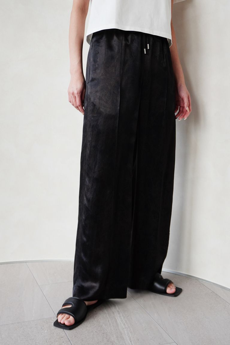 163cm 着用:36 (自然光)