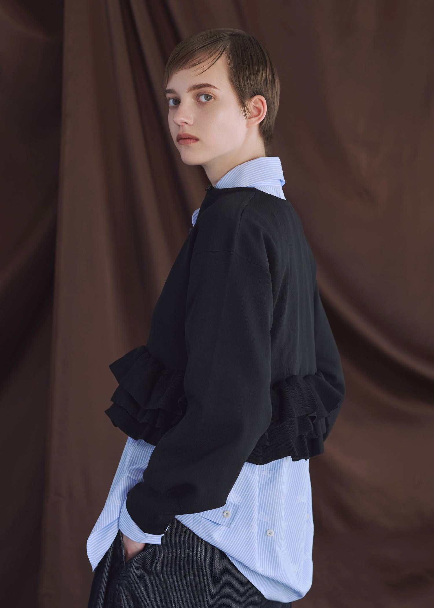 フリルニットカーディガン (ブラック) hem ruffle frill knit cardigan (Black) /  26SS