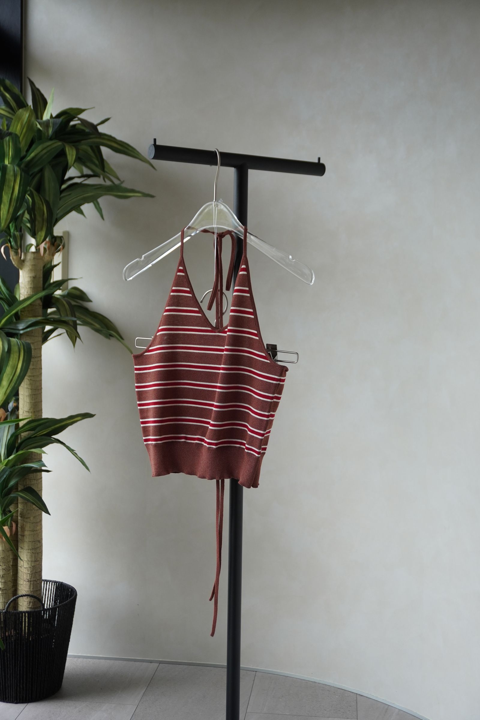 ニット ホルタービスチェ (ブラウン) knit halter bustier (Brown) /  26SS