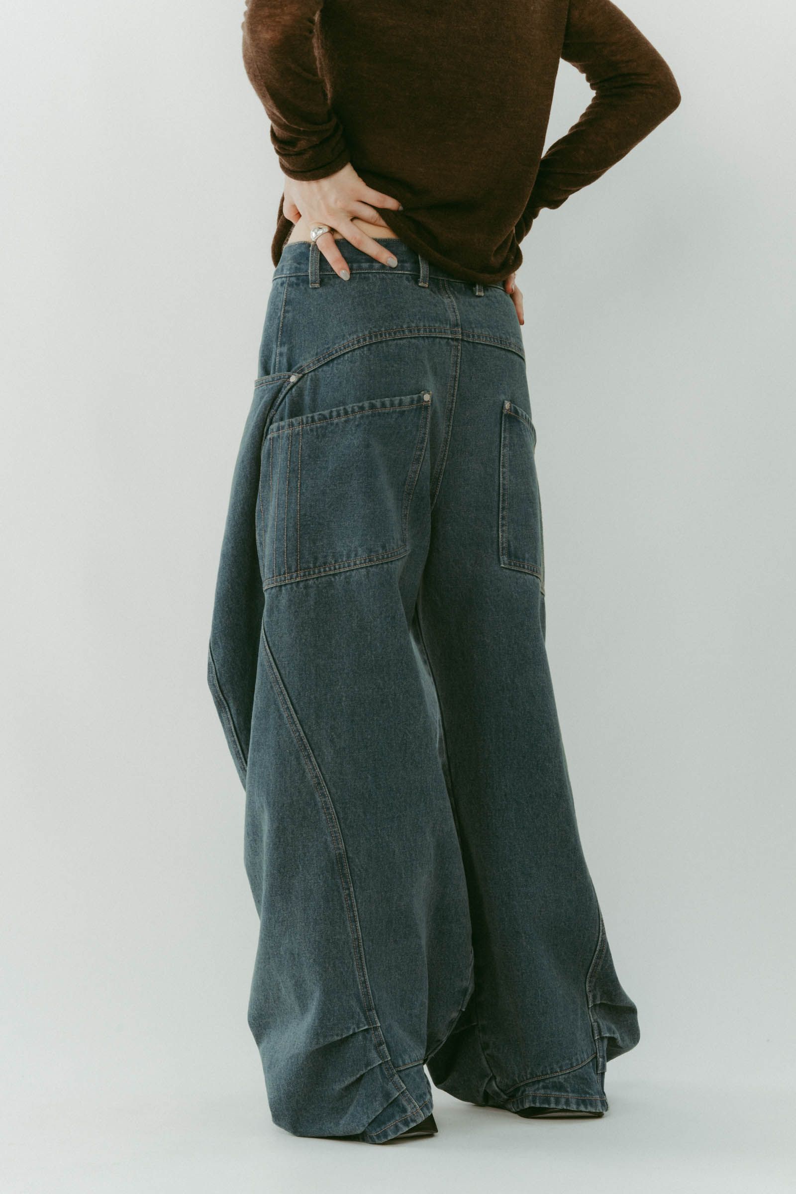 tuck design denim pants / タックデザインデニムパンツ (デニムブルー) / 25AW