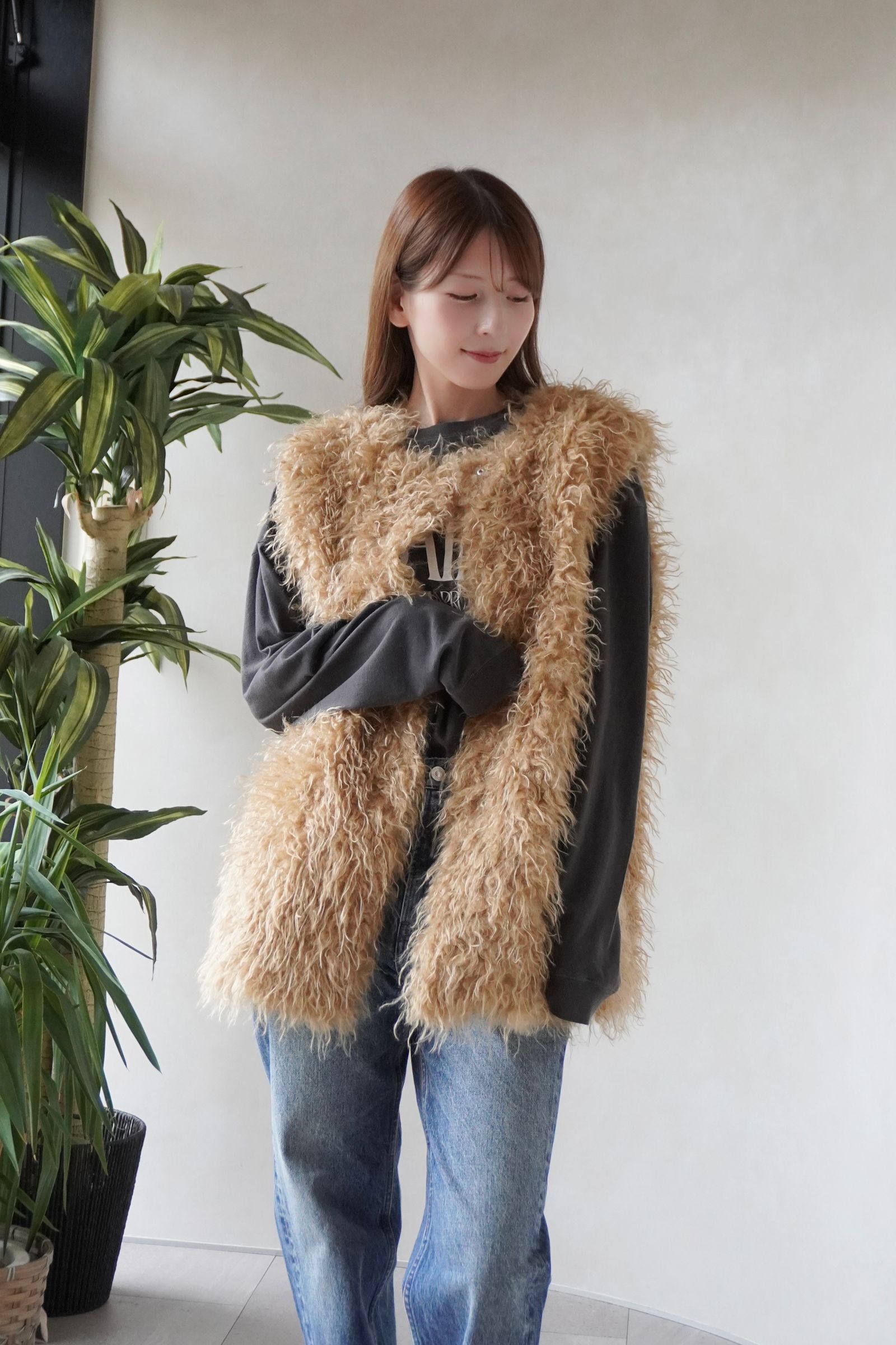 【26TH-18】カーリーファーベスト (マスタード) Curly Fur Vest (Mustard) /  エコファー  /  フェイクファー