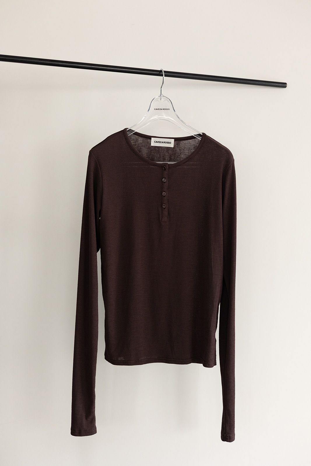 ヘンリーネックリブカットソートップス (バーガンディー)  Henley neck top (Burgundy) /  26SS