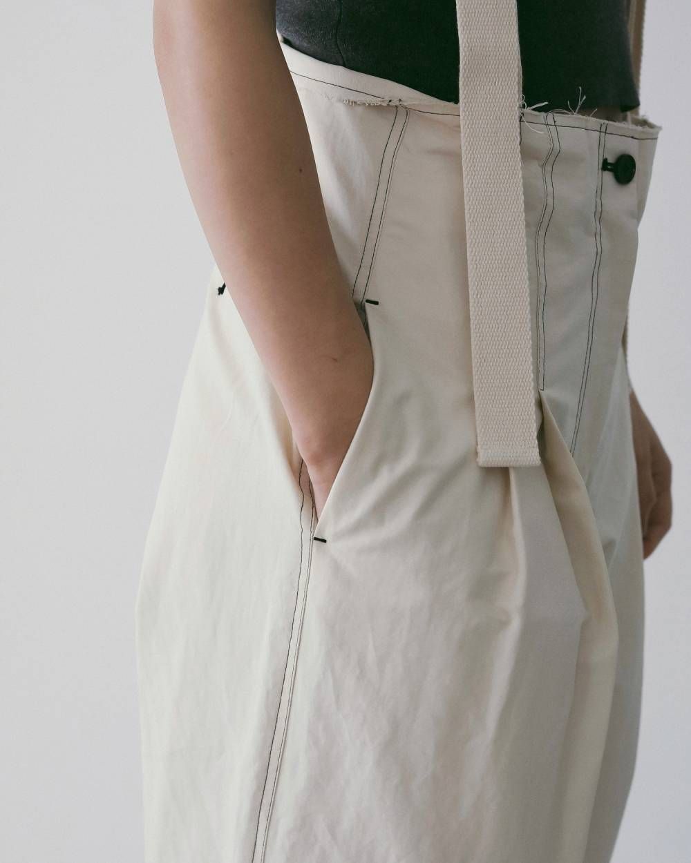 サスペンダー ワイドパンツ (アイボリー) Suspenders Wide Pants (アイボリー) / 26SS