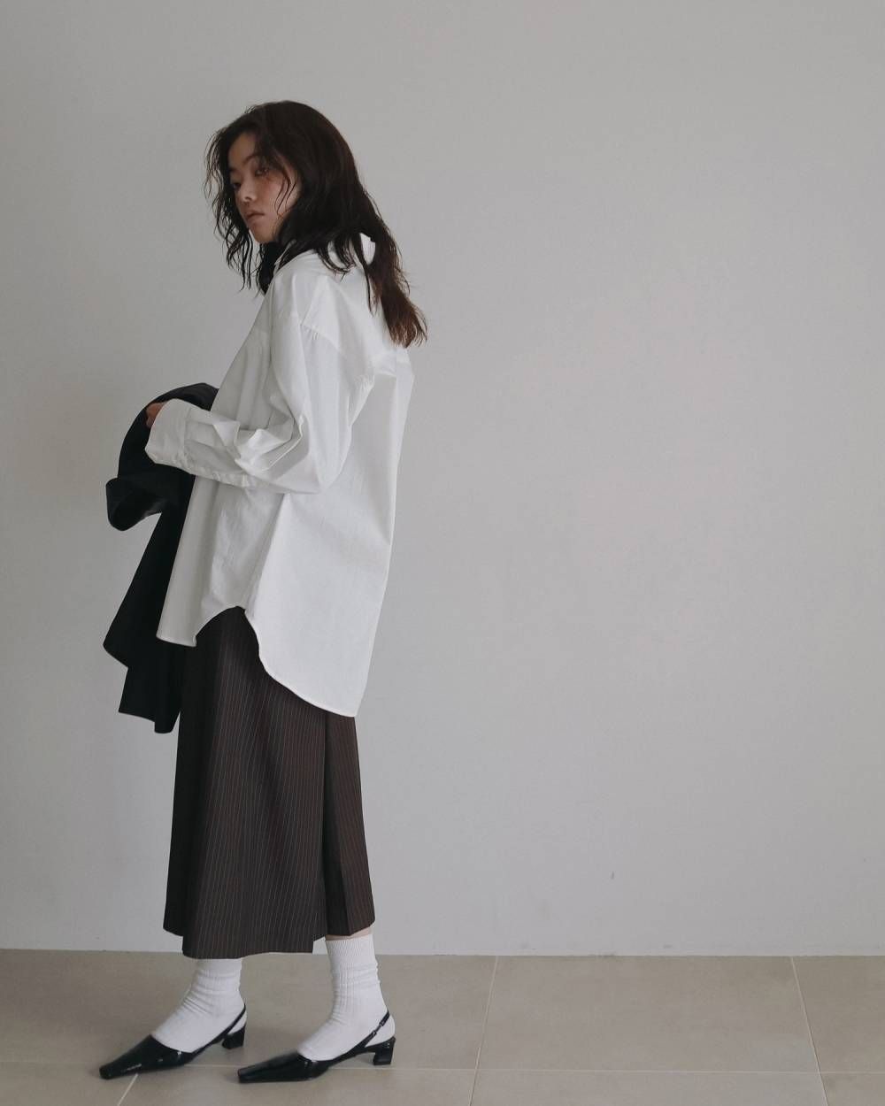 スクエアトゥ エナメル パンプス (ブラック) Squaretoe Enamel Pumps (Black) /  26SS