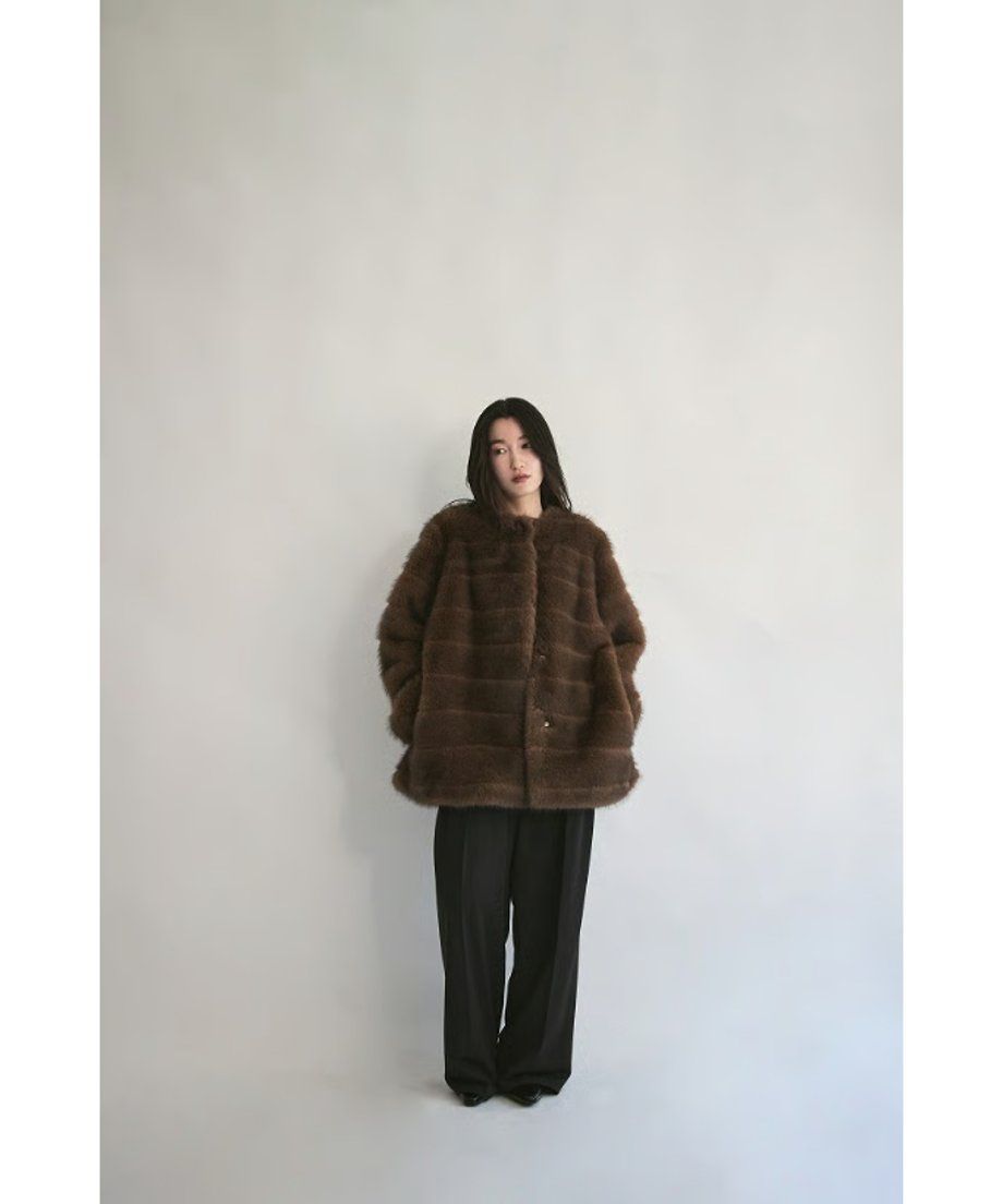 【25AW】Border Fur Coat (ブラウン) / ボーダーファーコート / エコファー / フェイクファー