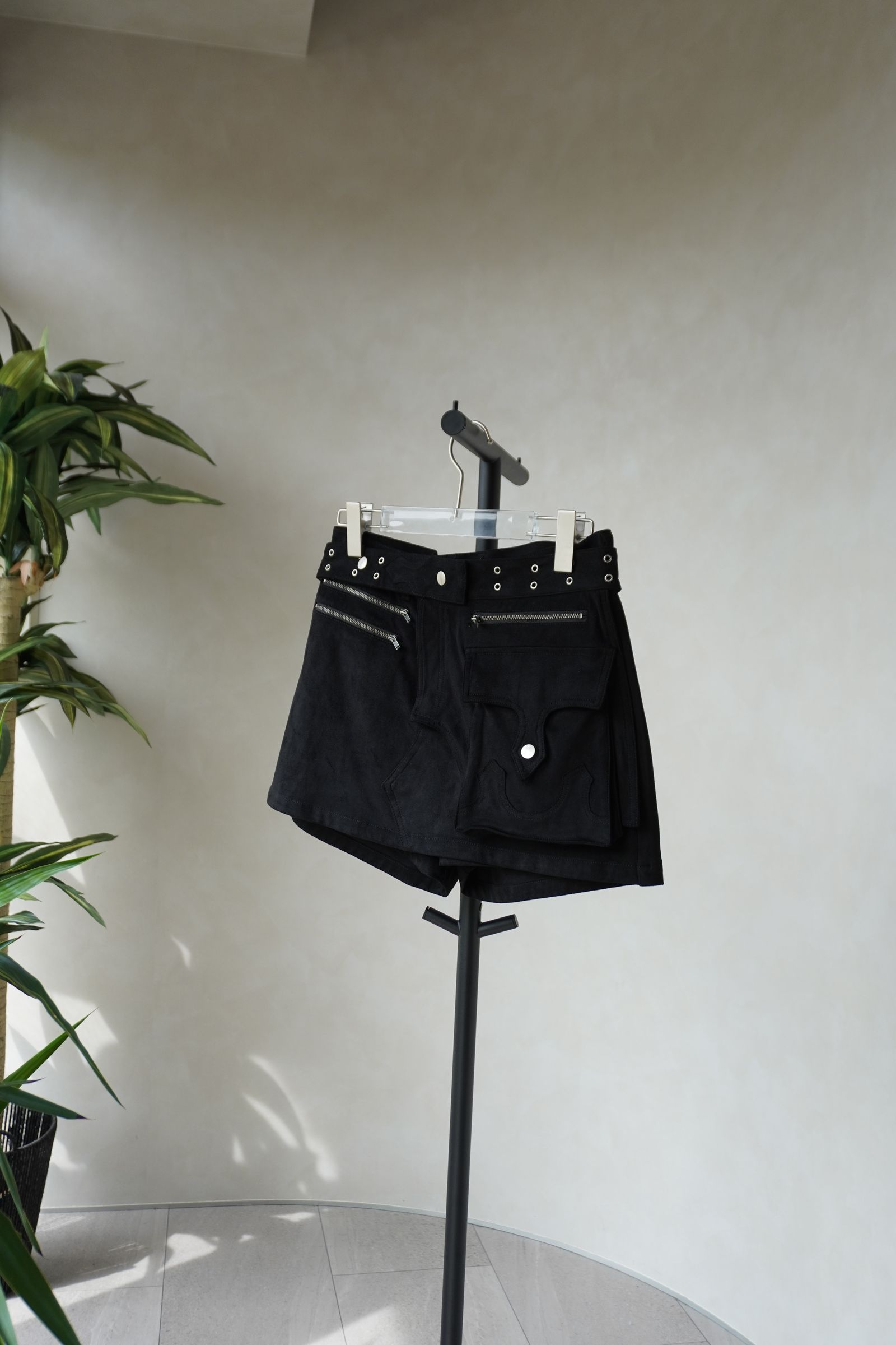 レイヤード スエードスコート (ブラック) layered suede skort (Black) /  26SS
