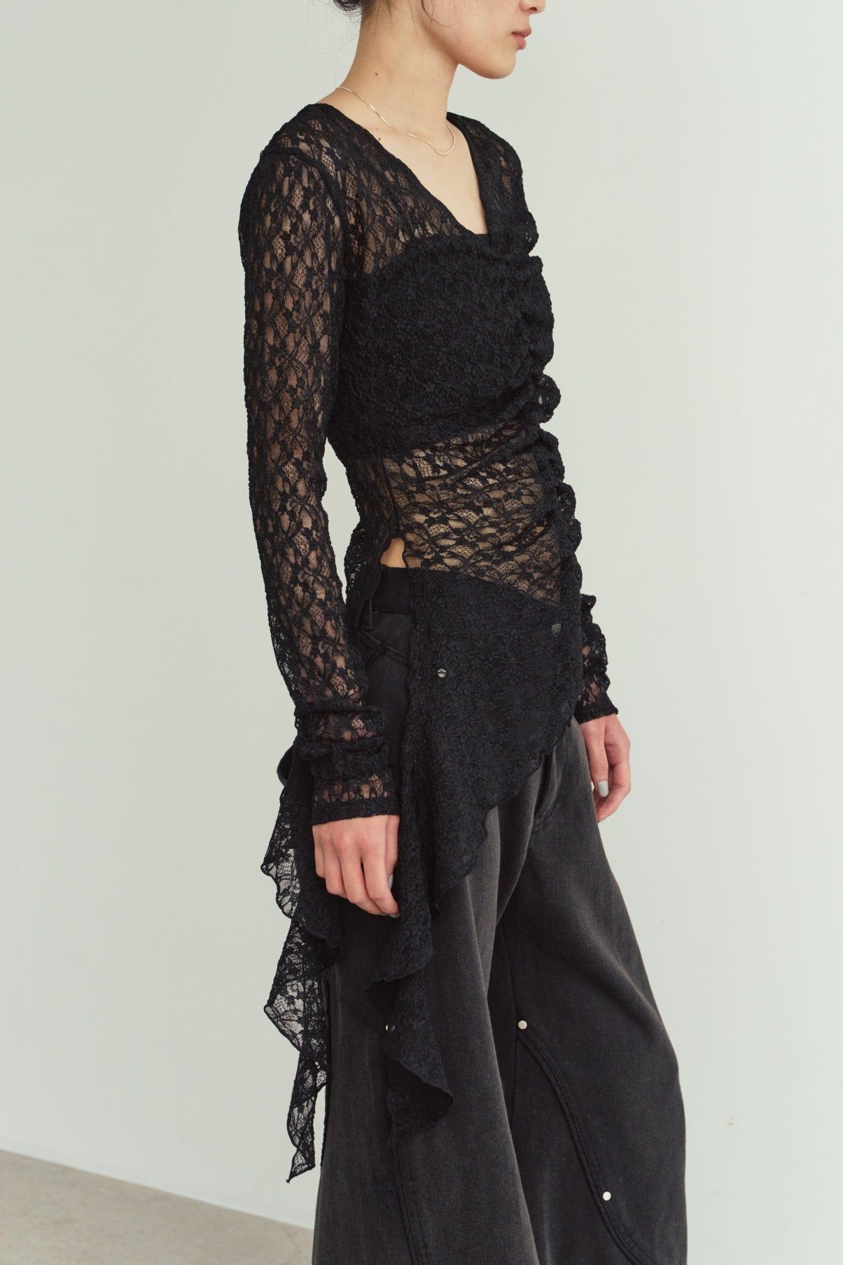 レーストップス (ブラック) lace gathered top (Black) / 26AW