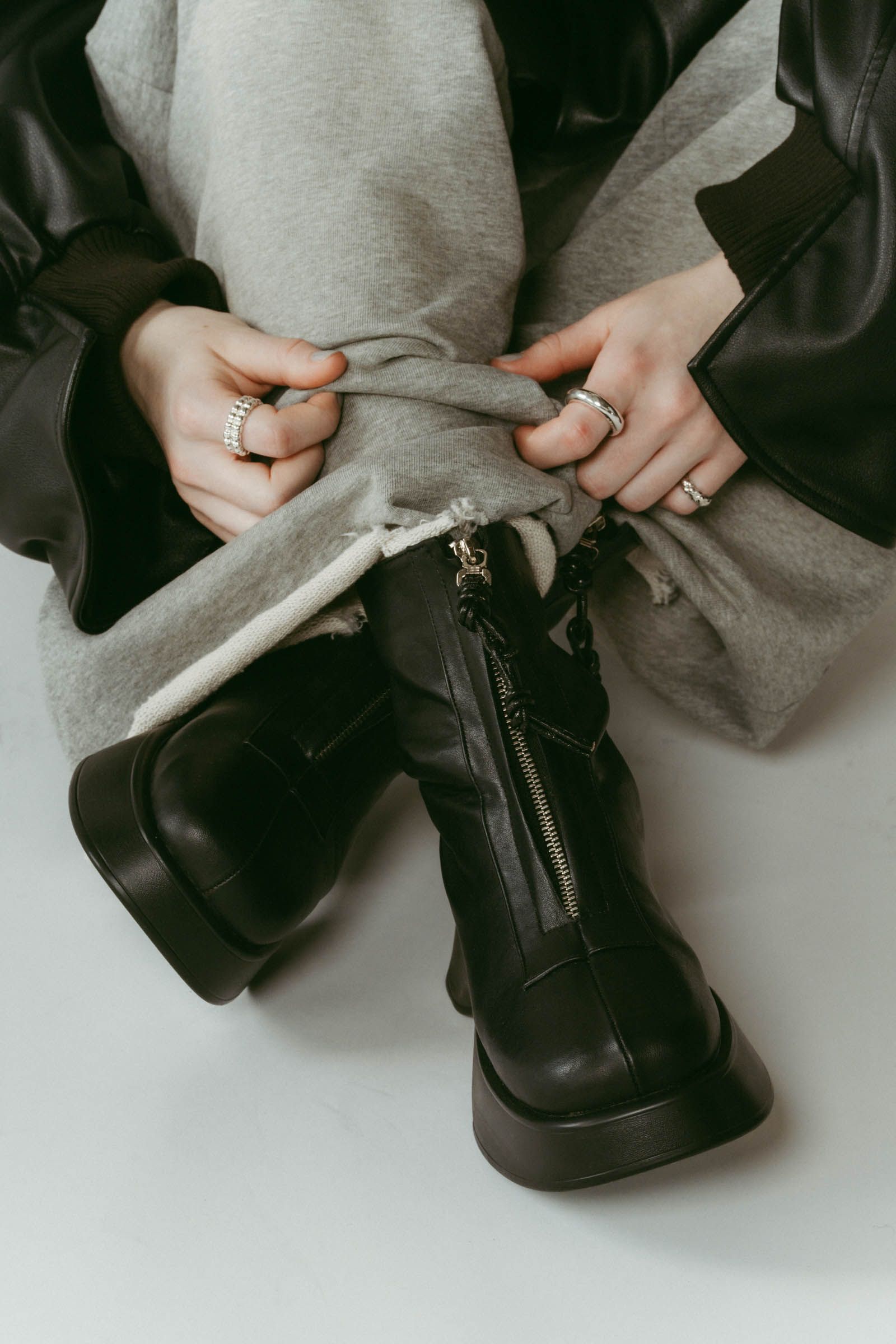 front zip platform boots / フロントジップ プラットフォーム ブーツ (ブラック) / 25AW