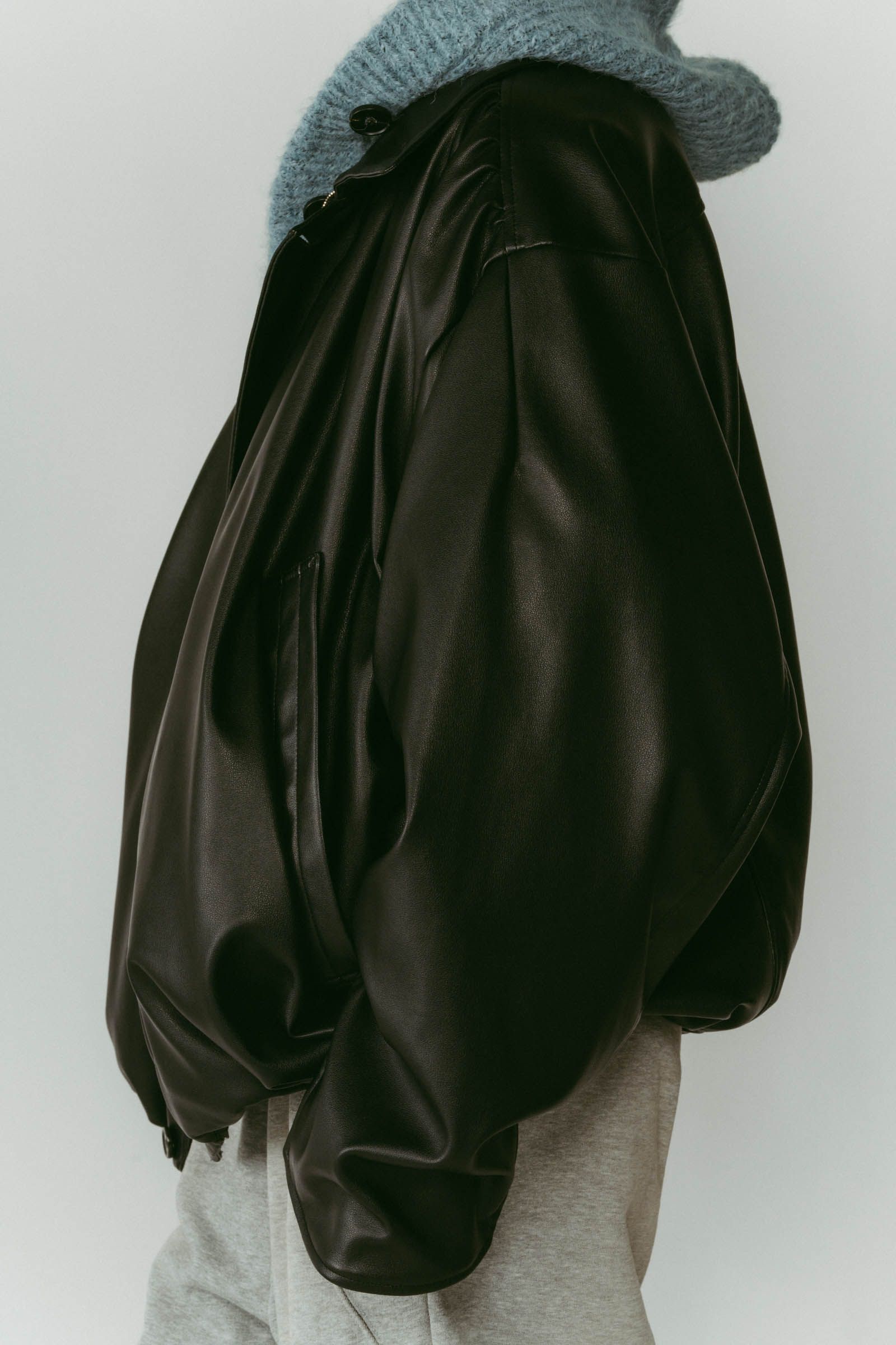 voluminous leather jacket(unisex) / ボリュームレザージャケットブルゾン (ブラック) / 25AW