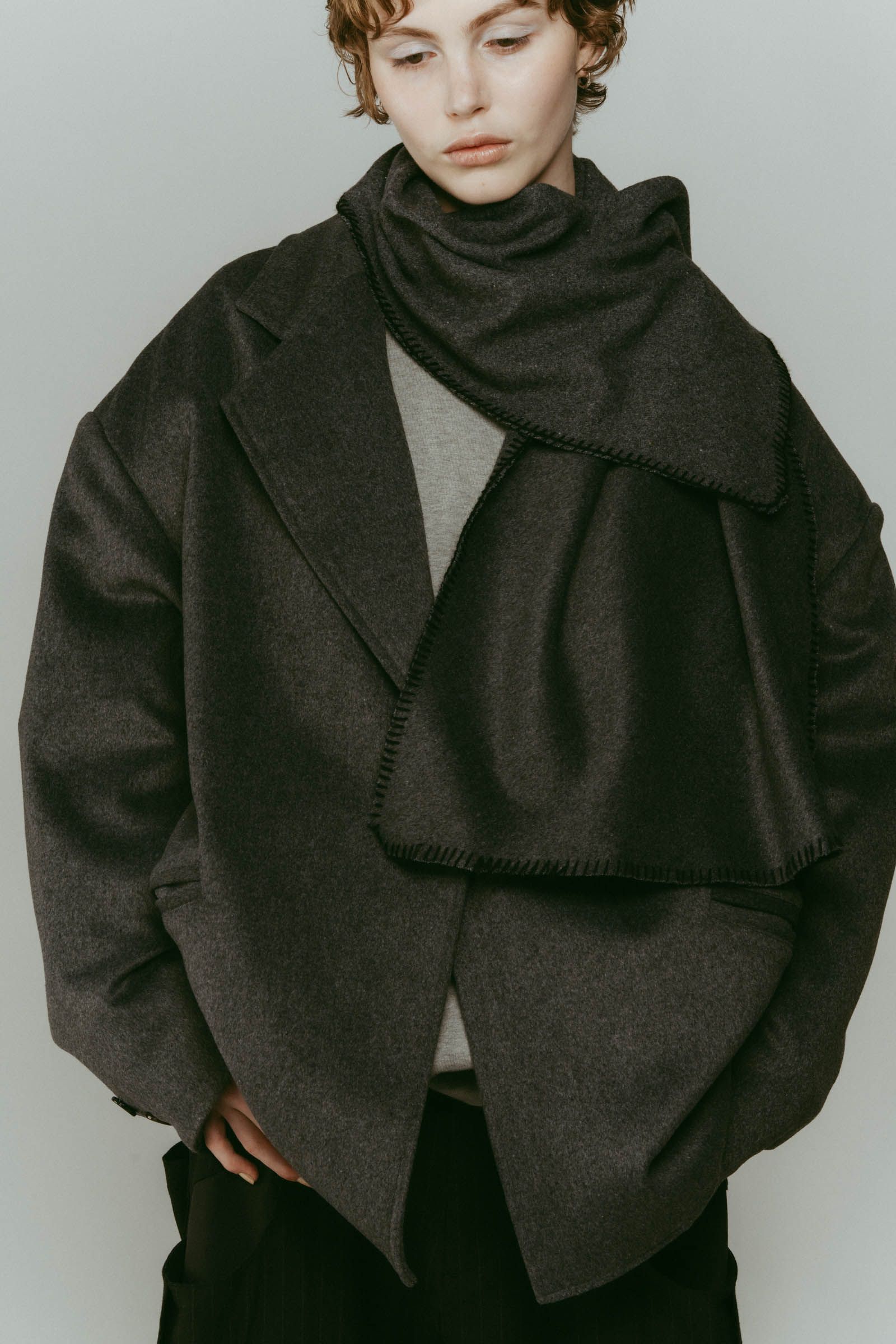 muffler overlay jacket(unisex) / マフラー オーバージャケット (グレー) / 25AW