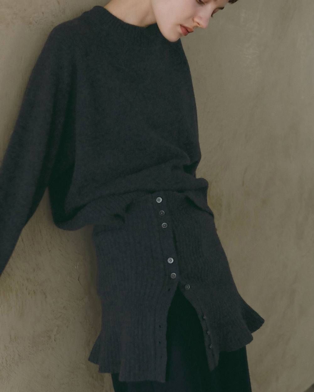 ウールクルーネックトップス (チャコールグレー) Wool Crewneck Tops (Charcoal gray) / 26AW 【6月29日まで期間限定予約】