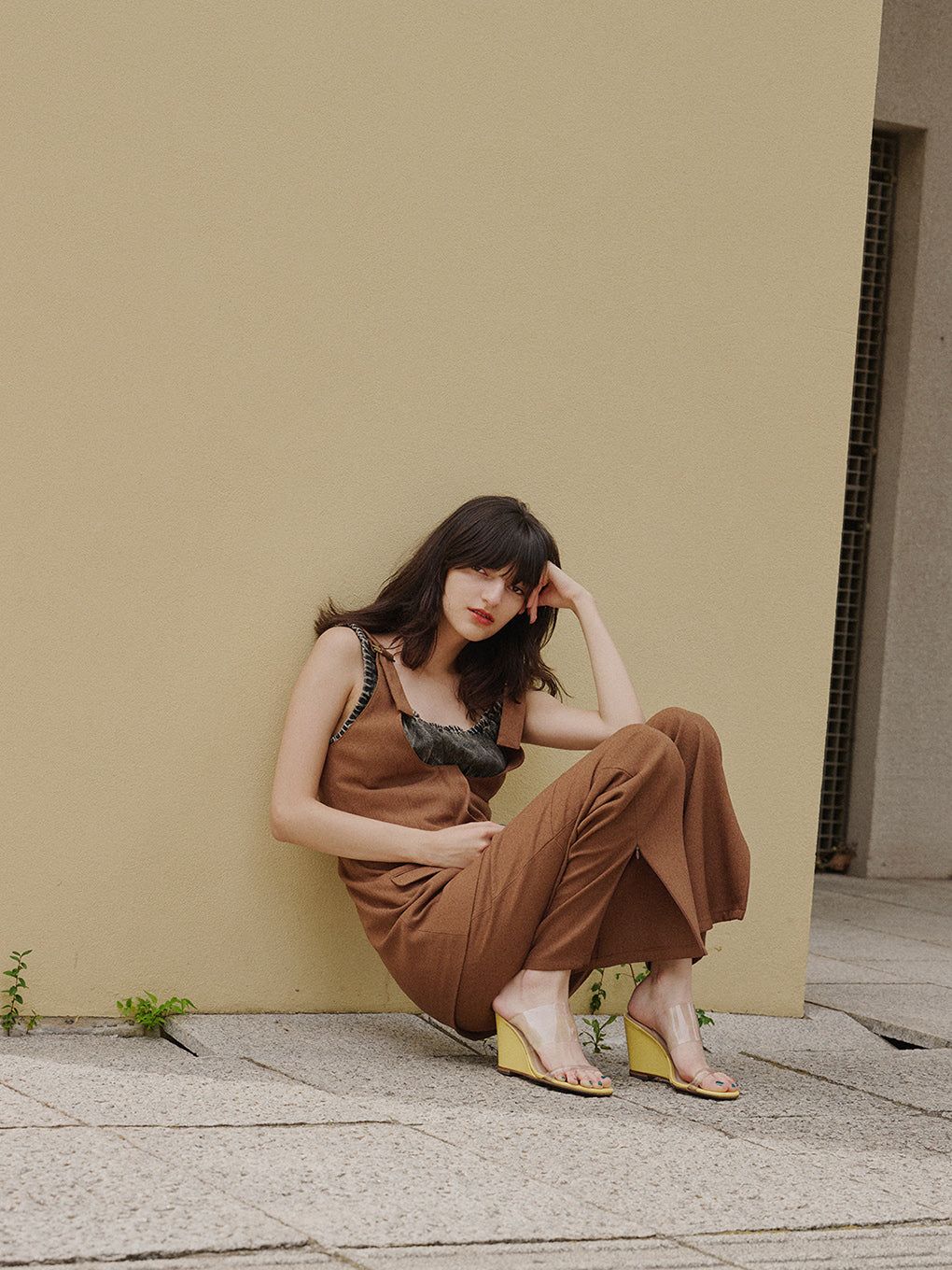 LOOSE ROUND SLIT PANTS / ルーズ ラウンド スリットパンツ (チョコ)