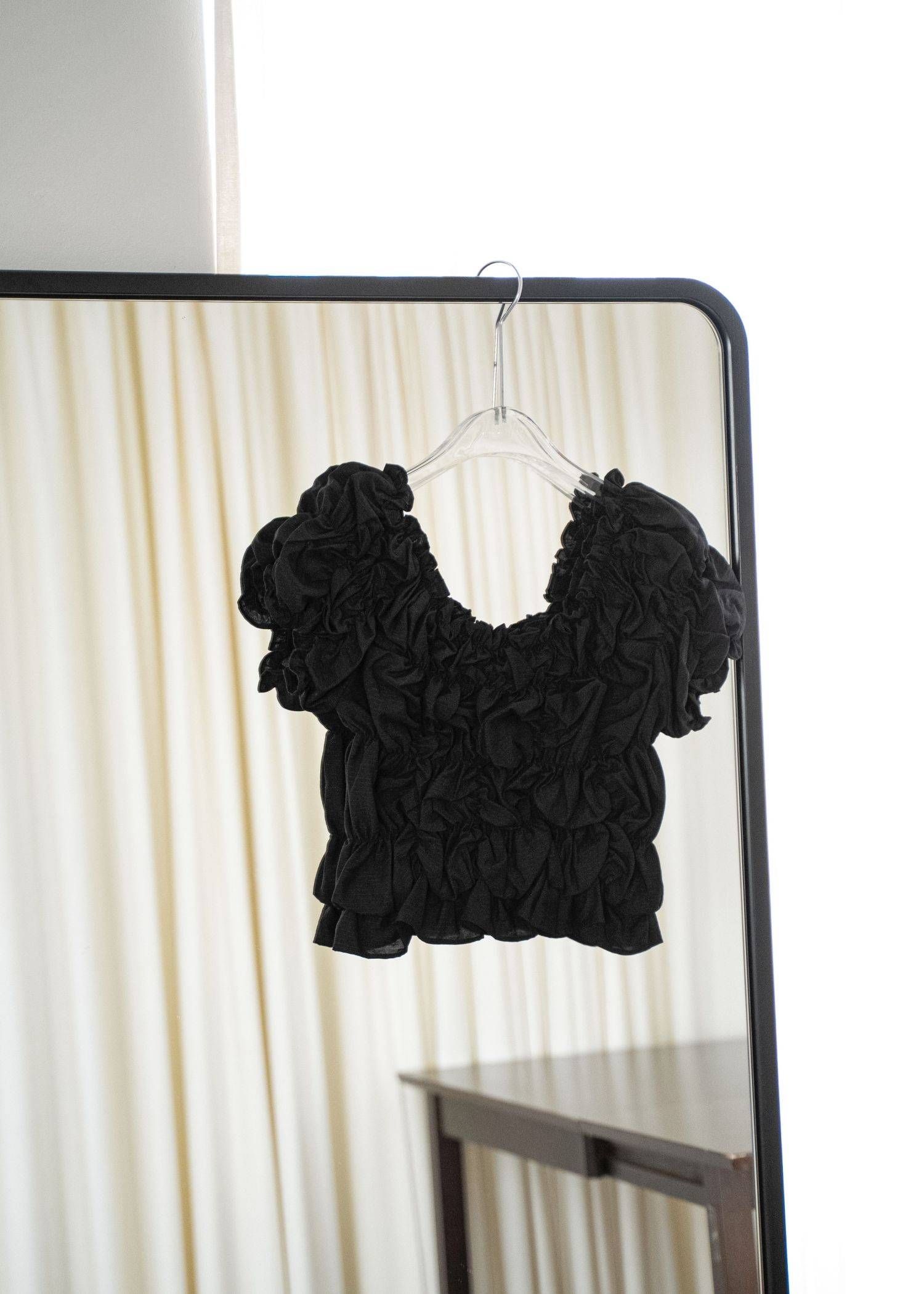 ホイップ ストライプトップス (ブラック) whip shirring stripe 2way tops (Black) /  26SS
