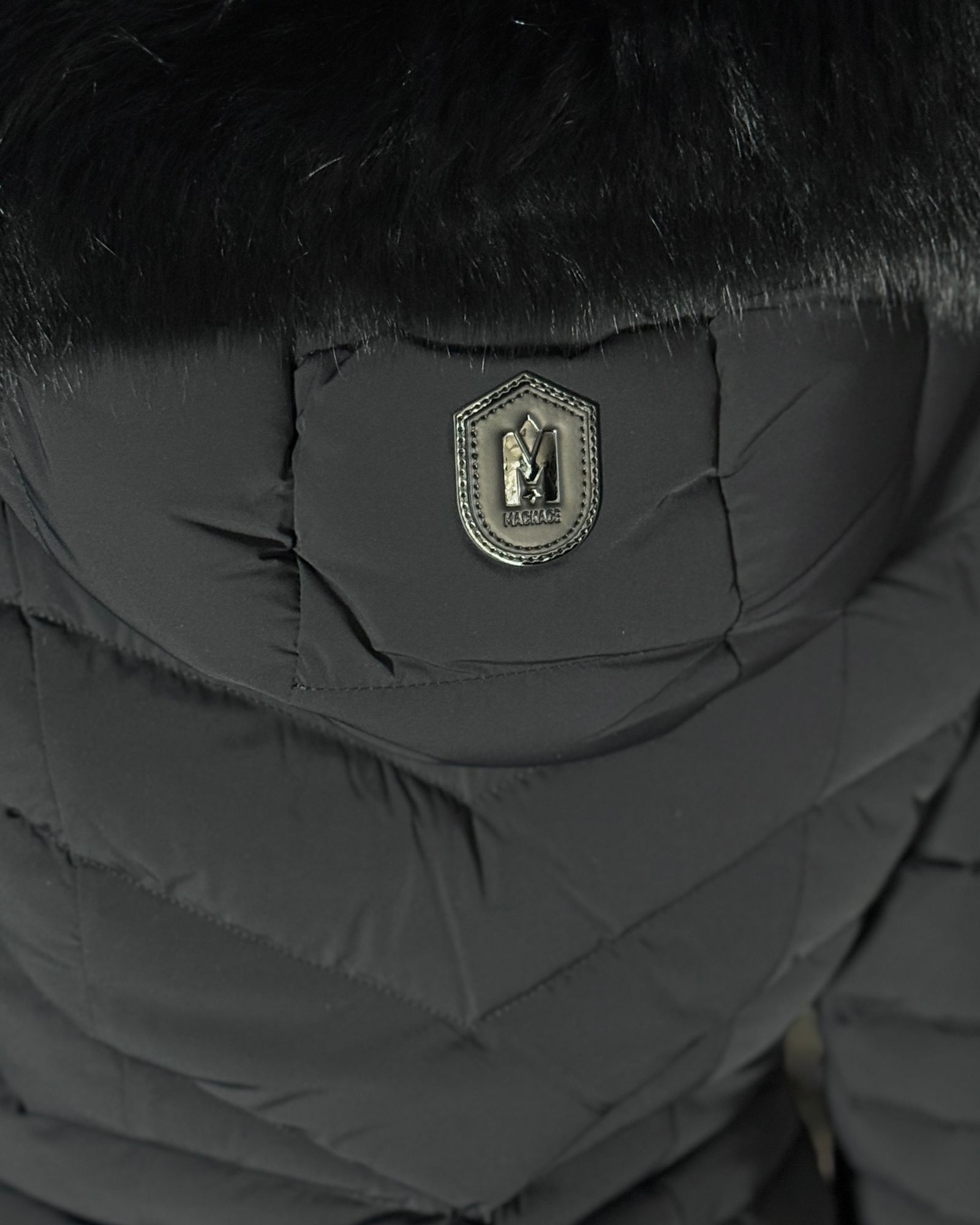 【25AW】PATSY-BX / ファー付きストレッチダウンジャケット (ブラック) / レディース