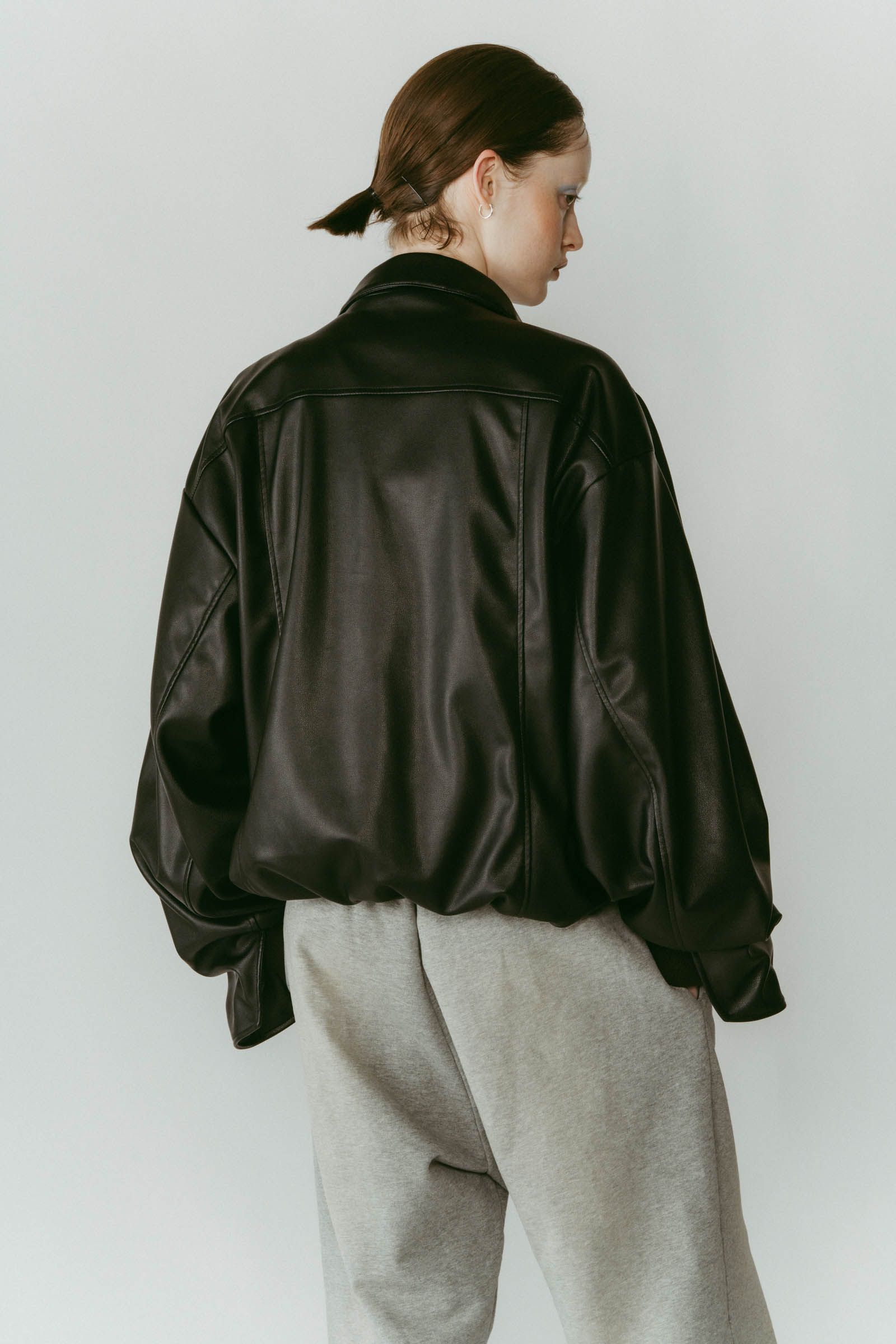 voluminous leather jacket(unisex) / ボリュームレザージャケットブルゾン (ブラック) / 25AW