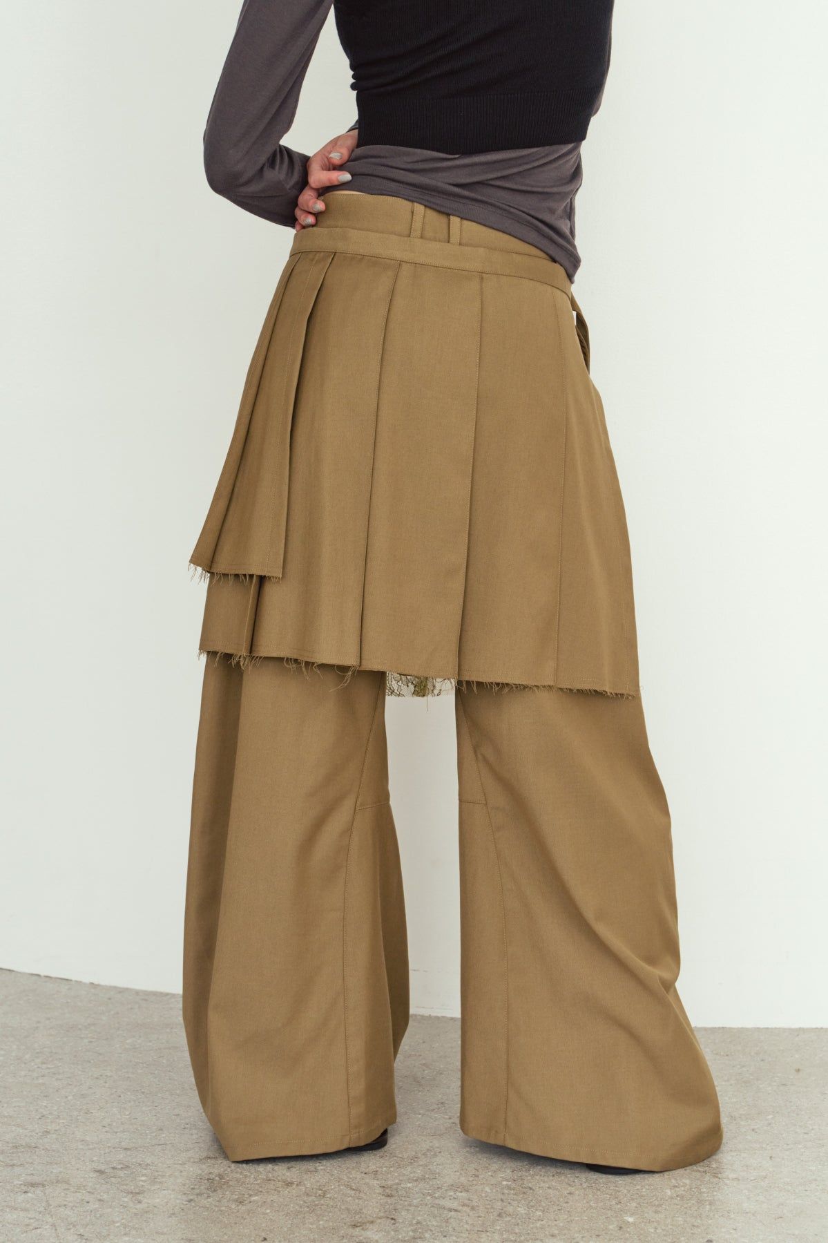 プリーツスカートパンツ (ベージュ) pleated skirt pants (Beige) / 26AW