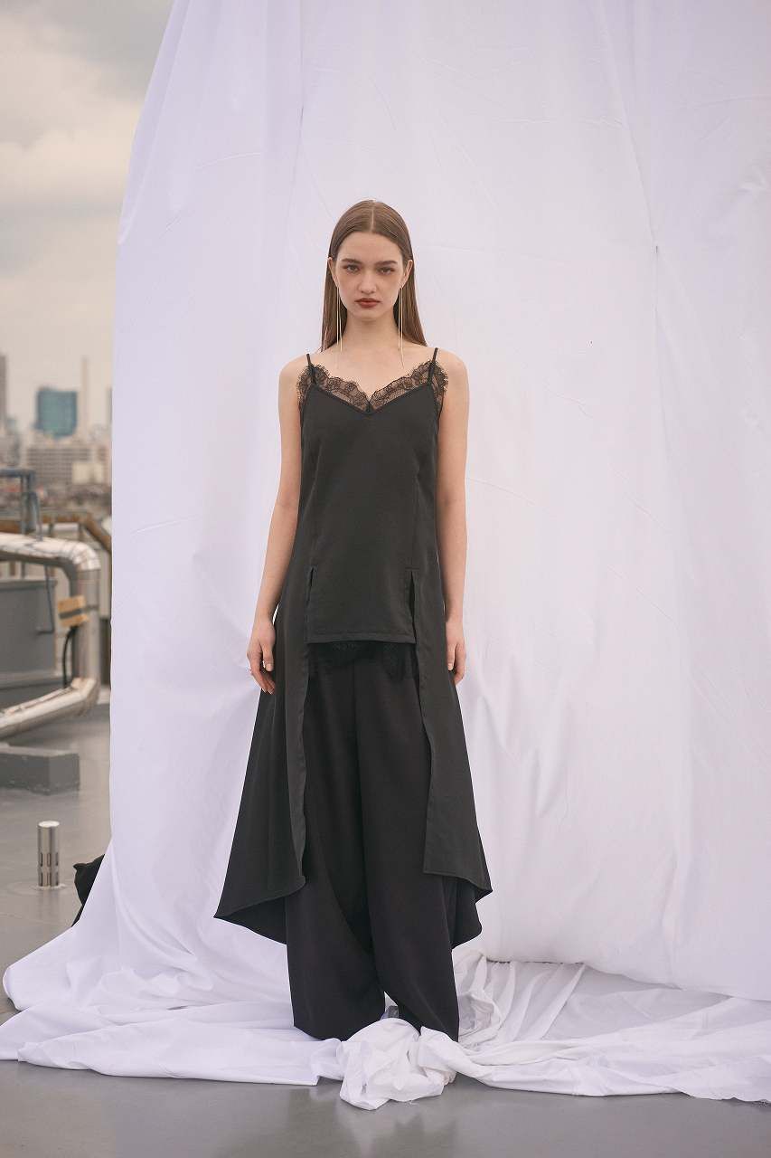 レーストリムサテンキャミソール (ブラック) Lace-trim Satin Camisole (Black) / 26AW *