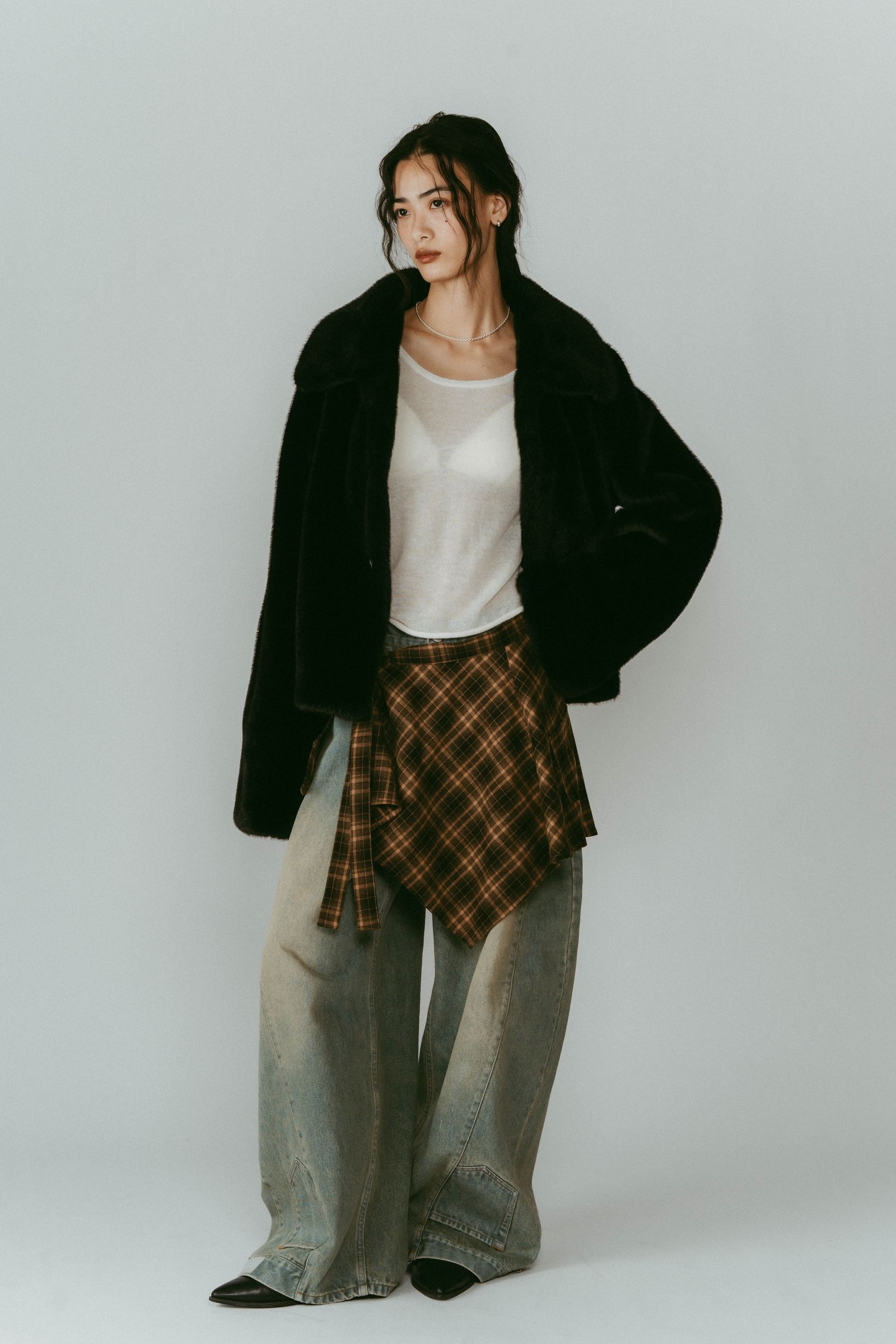 point collar fur coat / ポイントカラー ファーコートジャケット (ブラック) / 25AW