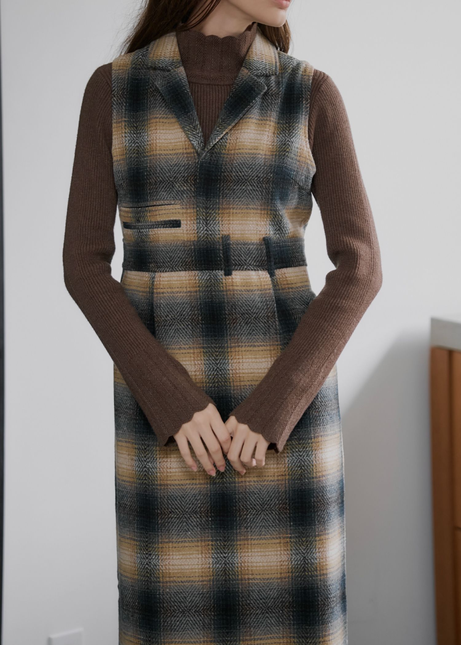 tailored collar no sleeve check OP / テーラード ノースリーブ チェックワンピース (グリーン) / 25AW /