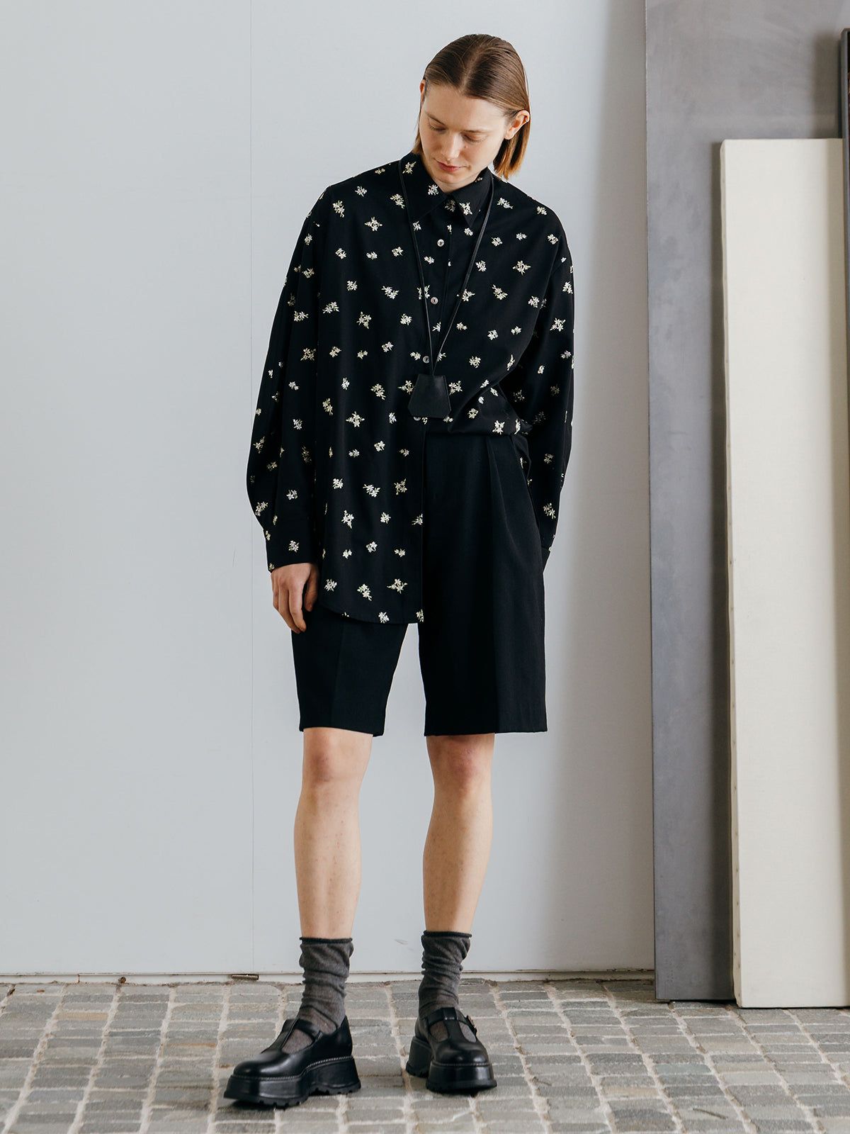 FLOWER EMBROIDERY SHIRTS (Black) / フラワーエンブロイダリー シャツ (ブラック) / 26SS