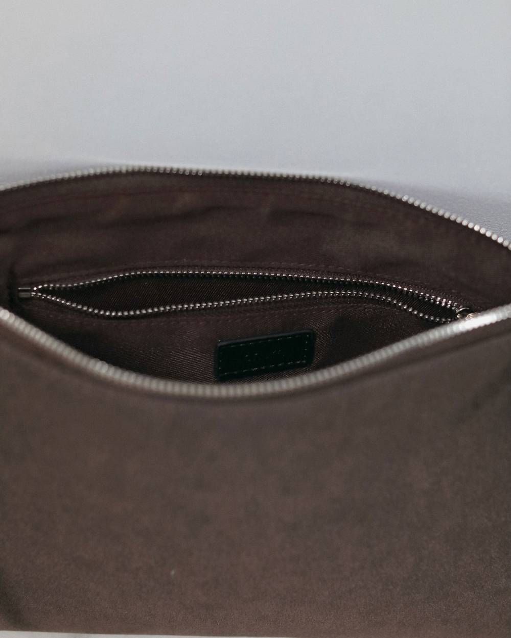 エコレザーハンドバッグ (ブラウン) Ecoleather Hand Bag (Brown) / 26AW 【6月29日まで期間限定予約】