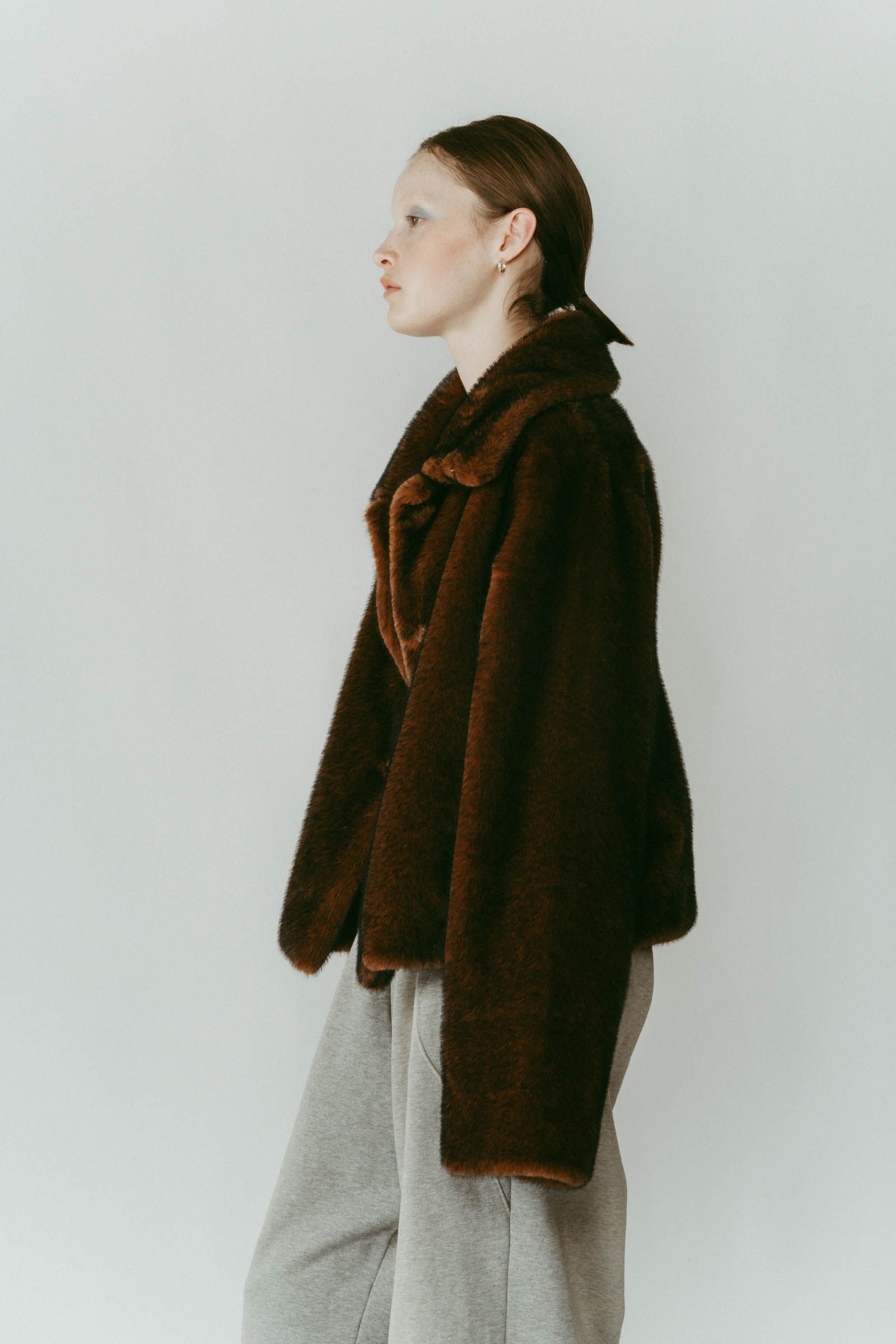 point collar fur coat / ポイントカラー ファーコートジャケット (ブラウン) / 25AW