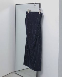 エンブロイダリー フラワーベロアスカート (ネイビー) Embroidery Flower Velourskirt (Navy) / 26AW 【6月29日まで期間限定予約】  ànuke