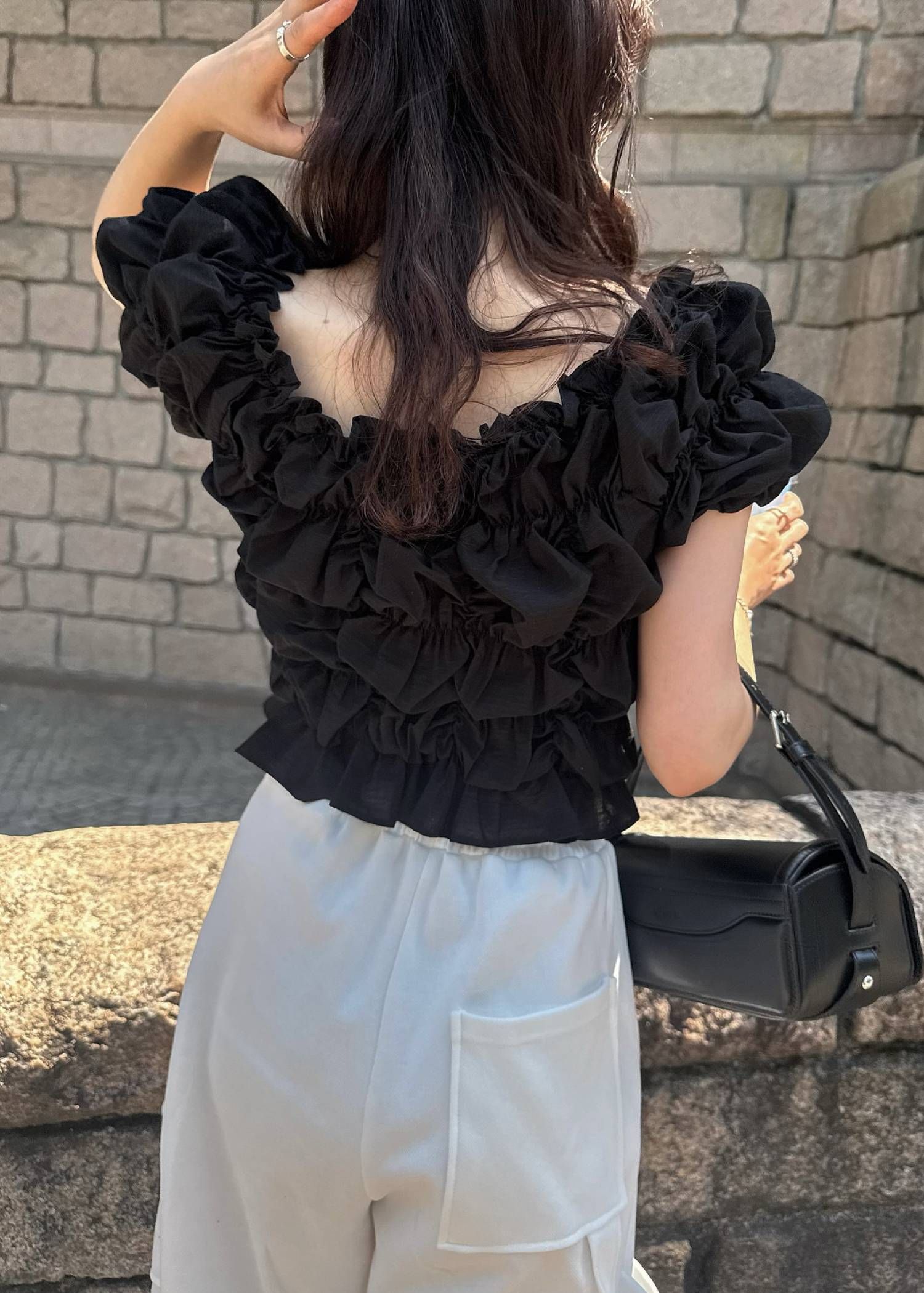ホイップ ストライプトップス (ブラック) whip shirring stripe 2way tops (Black) /  26SS