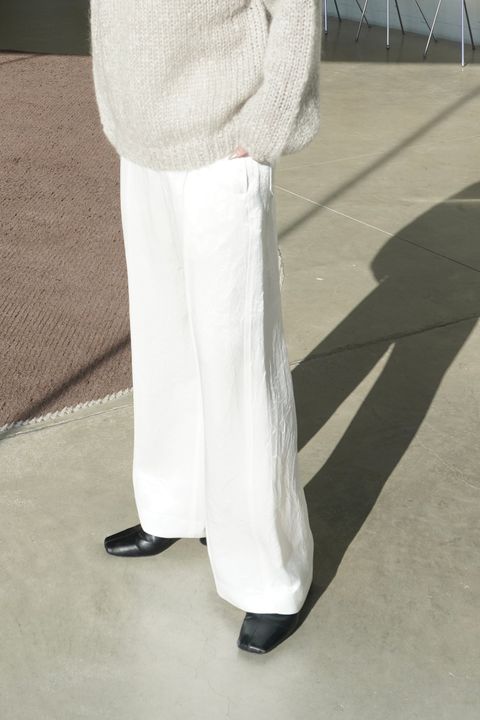 SATIN RELAX PANTS / サテンリラックスパンツ (ホワイト)