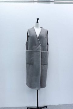 リバーシブル ムートンジレ (グレー) Reversible shearling gilet (Gray) / 26AW