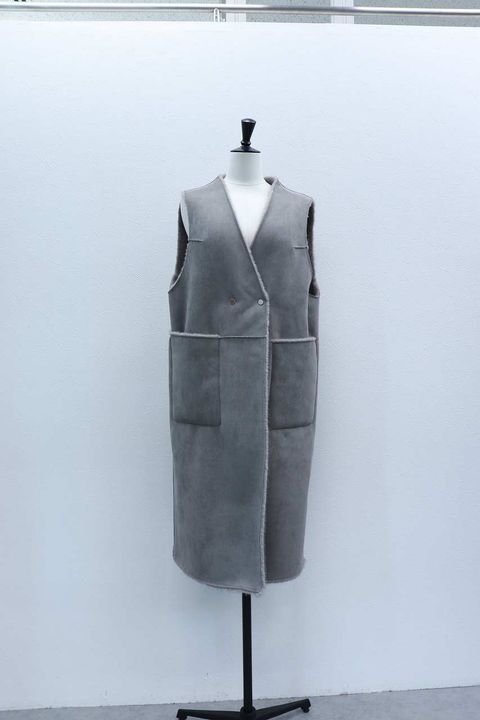 リバーシブル ムートンジレ (グレー) Reversible shearling gilet (Gray) / 26AW