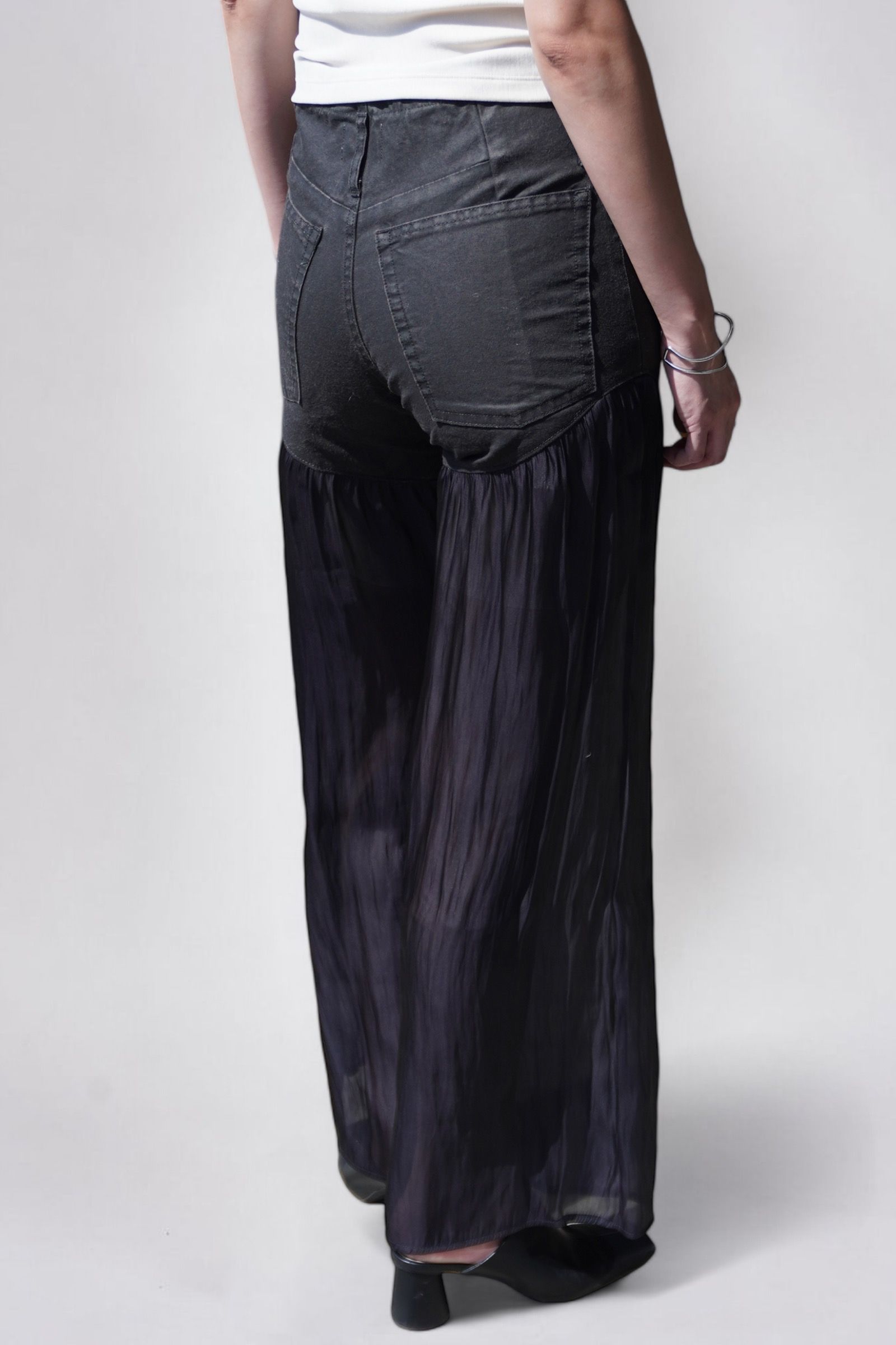 JEAN FLARE PANTS / デニムフレアパンツ (ブラックレザー) / レディース