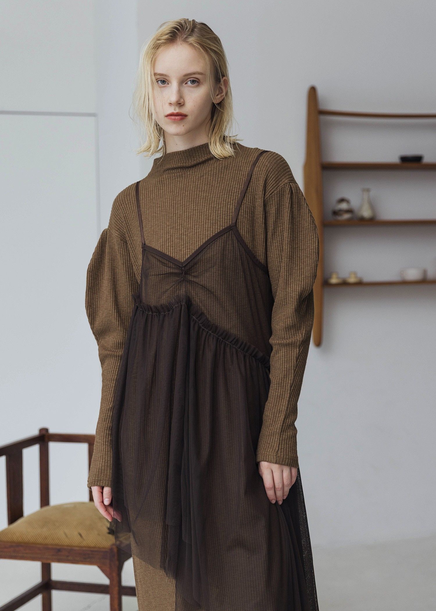 volume sleeve high neck rib OP / ハイネックリブワンピース (ブラウン) / 25AW /