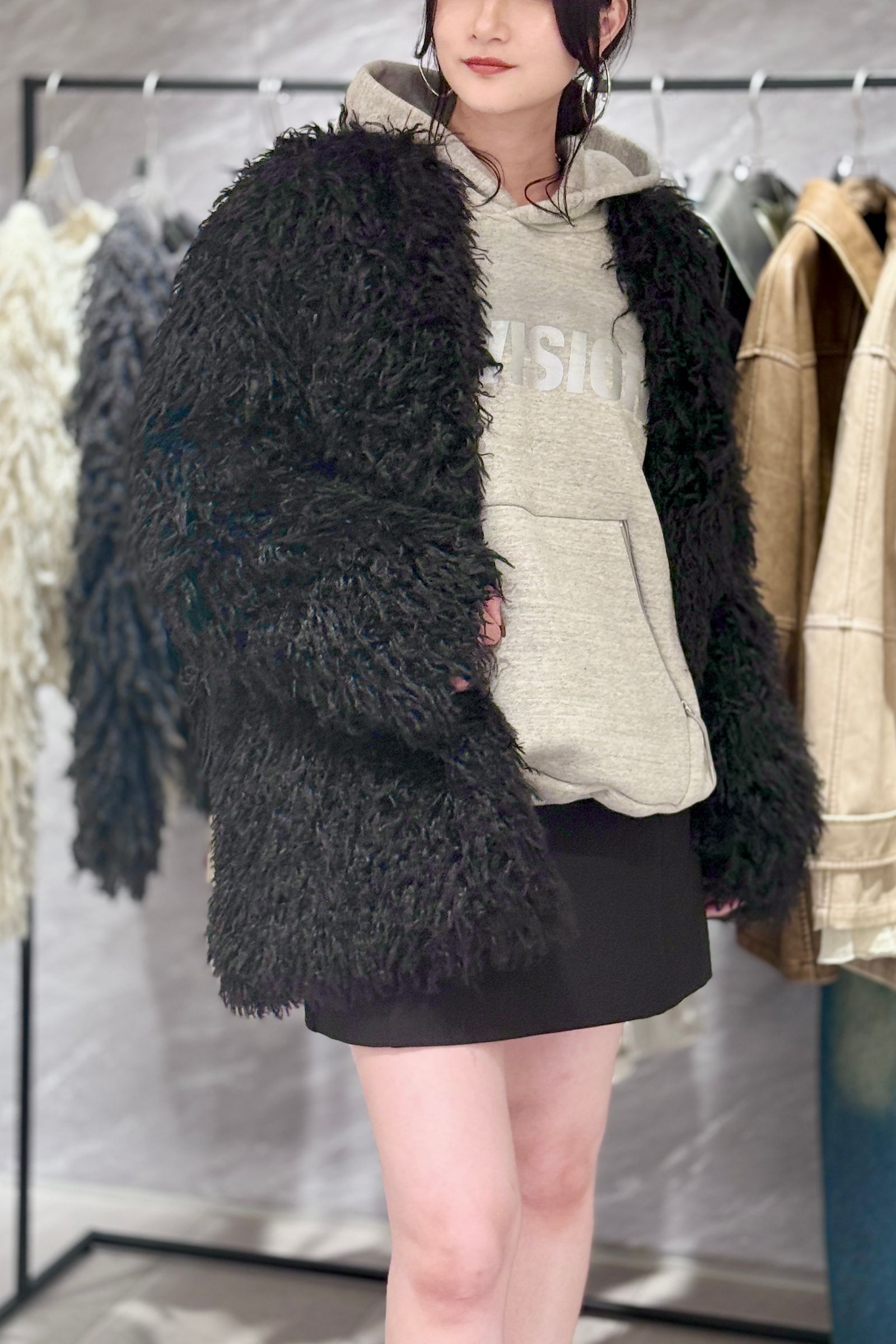 NOUNLESS - PERMANENT FAKE FUR COAT (NOIR) / パーマフェイク NOUNLESS - PERMANENT FAKE FUR COAT (NOIR) / パーマフェイク