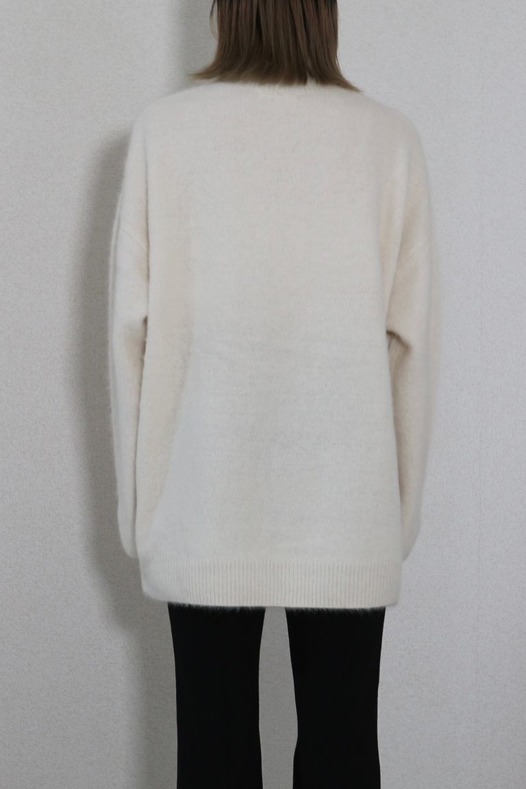 156cm 着用サイズ:フリー