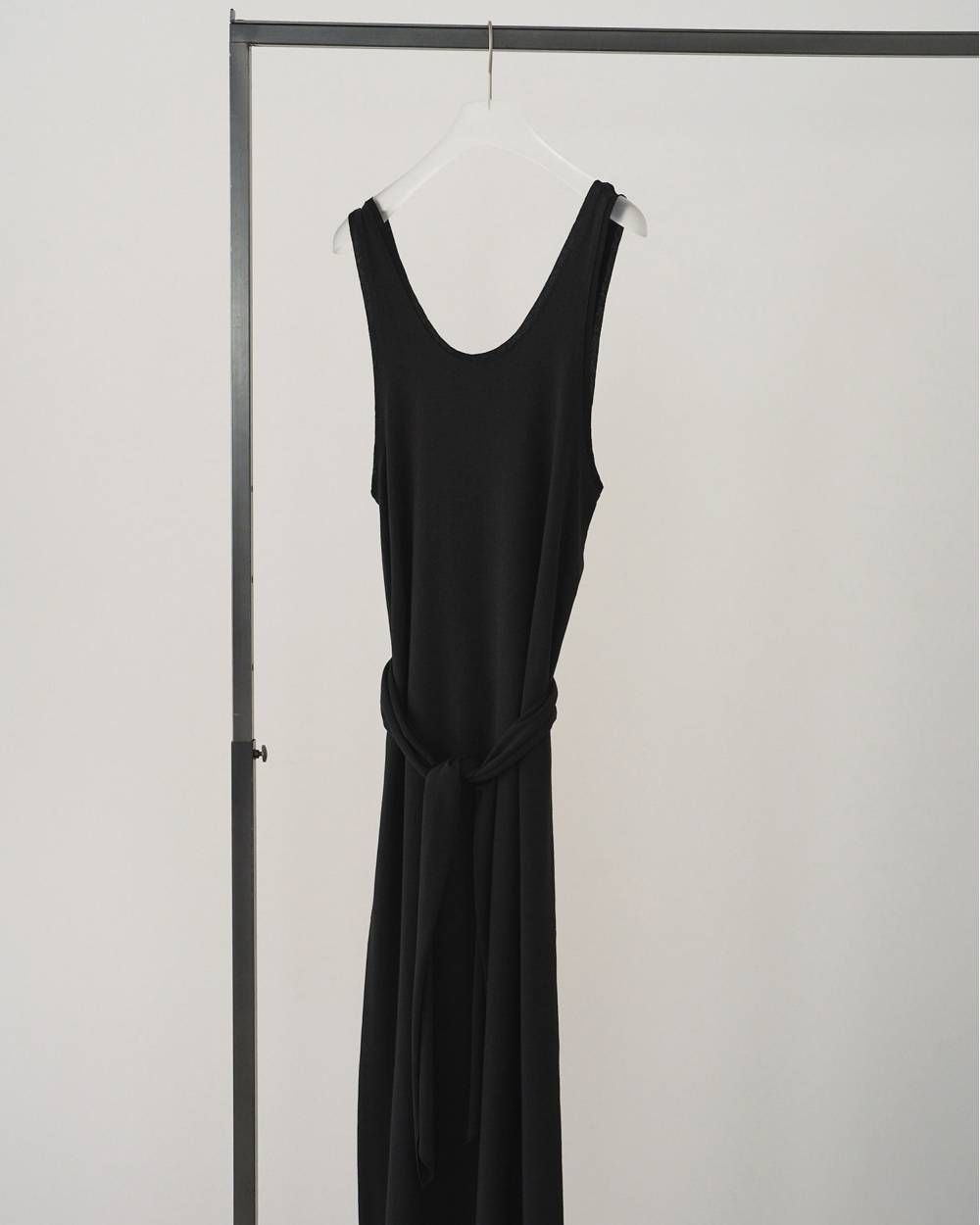 スリーブレス カットワンピース (ブラック) Sleeveless Cut Onepiece (Black) /  26SS