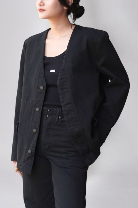 NO COLLAR JEAN JACKET / ノーカラー デニムジャケット (オーバーダイブラック) / レディース