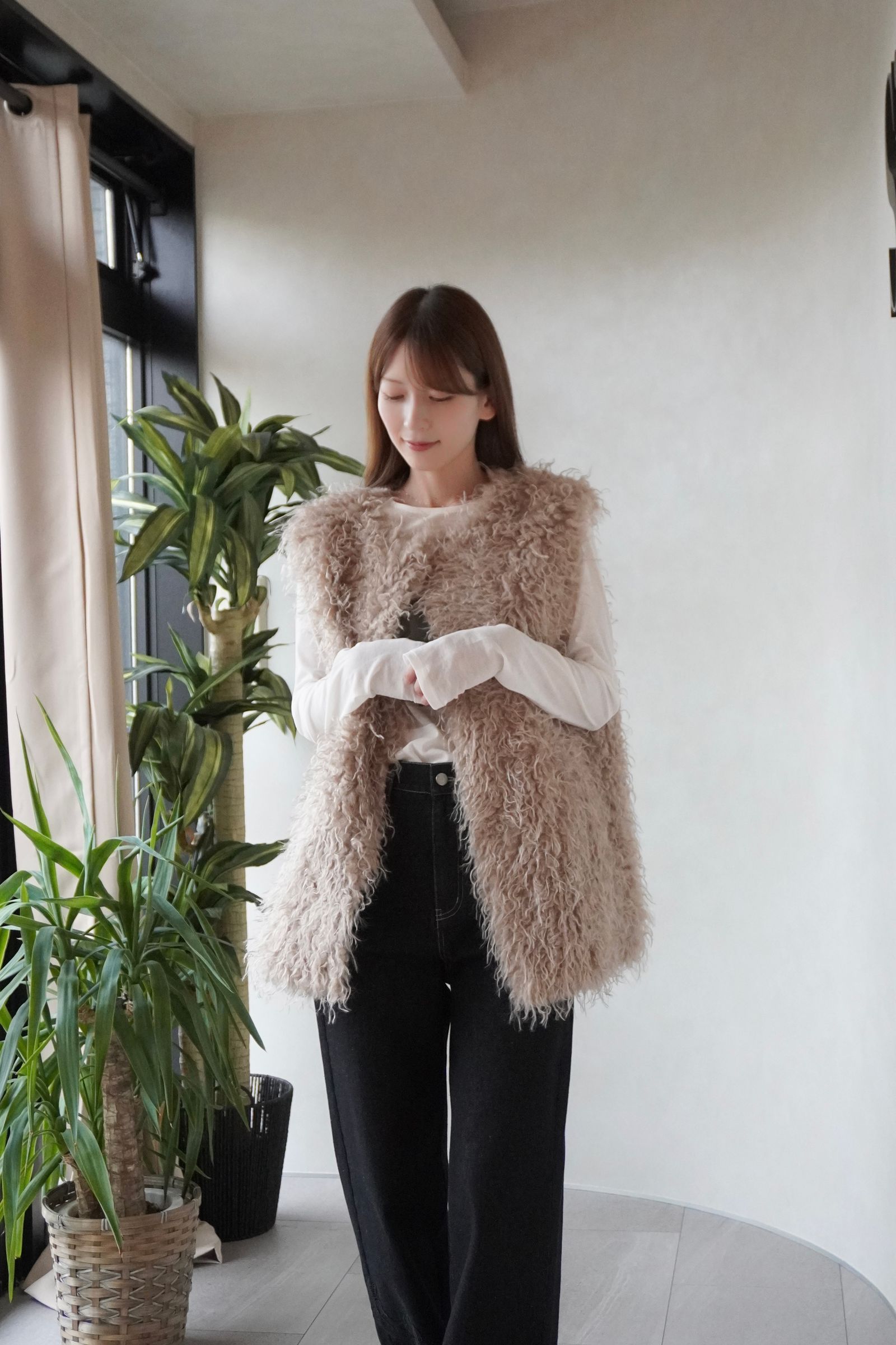 【26TH-18】カーリーファーベスト (グレージュ) Curly Fur Vest (Graige) /  エコファー  /  フェイクファー