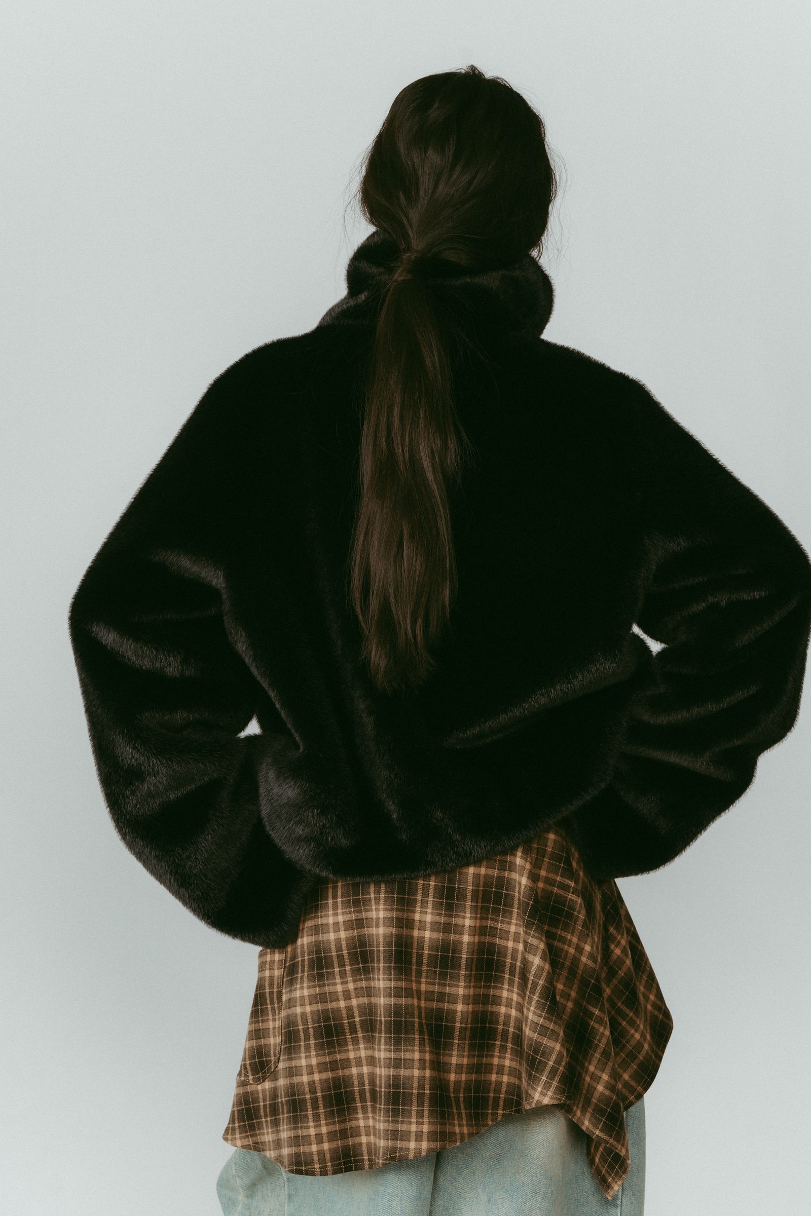 point collar fur coat / ポイントカラー ファーコートジャケット (ブラック) / 25AW